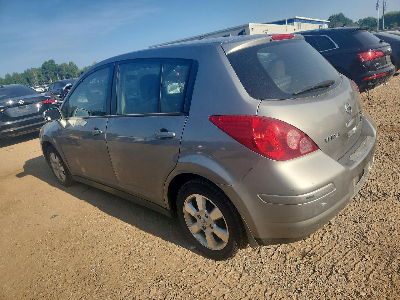 2012 Nissan Versa 1.8 S Silver vin: 3N1BC1CP2CK813614