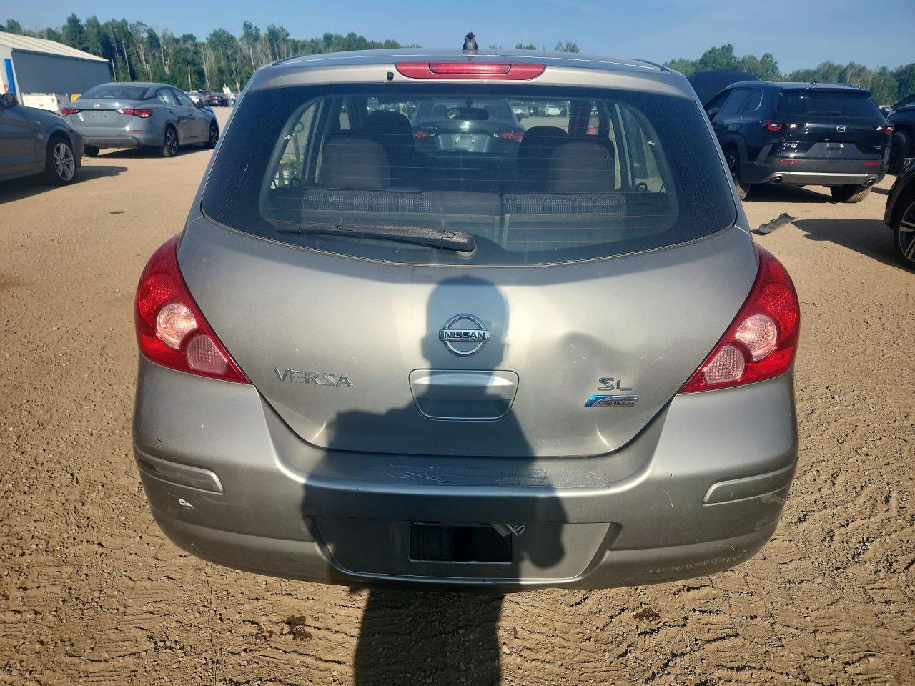 2012 Nissan Versa 1.8 S Silver vin: 3N1BC1CP2CK813614