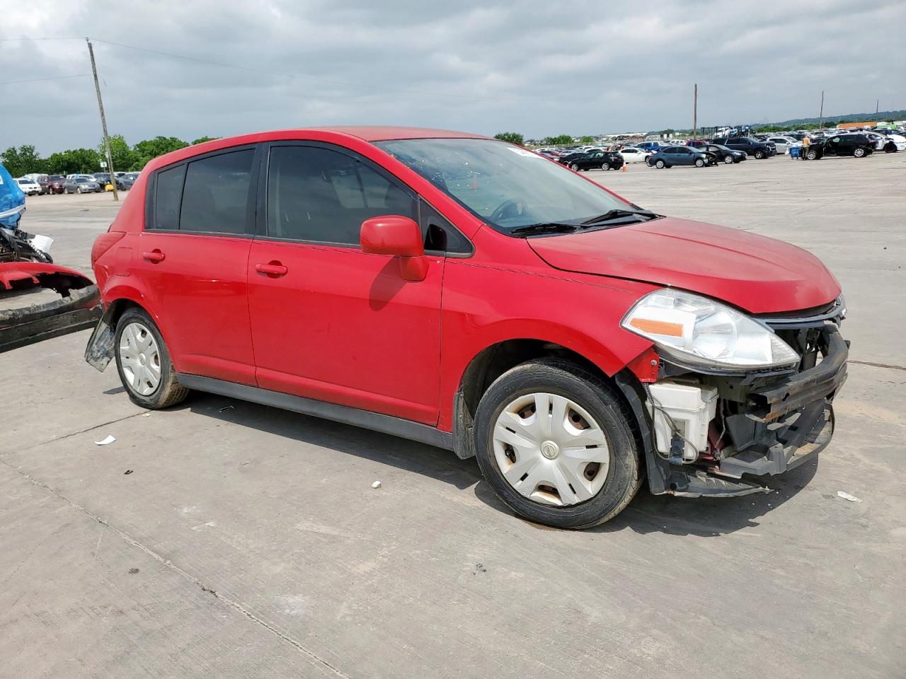 2012 Nissan Versa 1.8 S Red vin: 3N1BC1CP2CL372660
