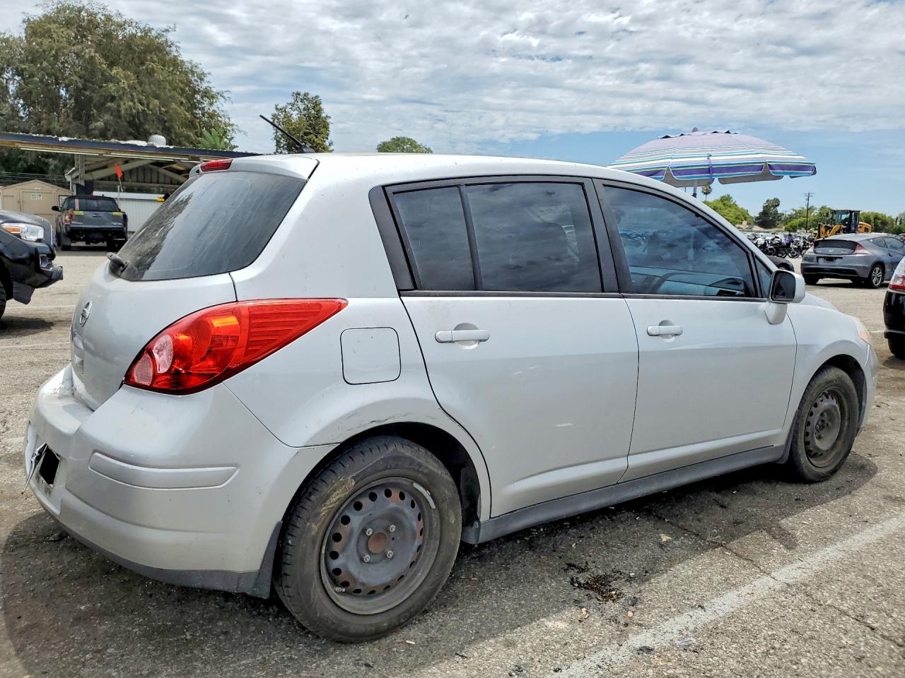2012 Nissan Versa S/sl Silver vin: 3N1BC1CP2CL373906