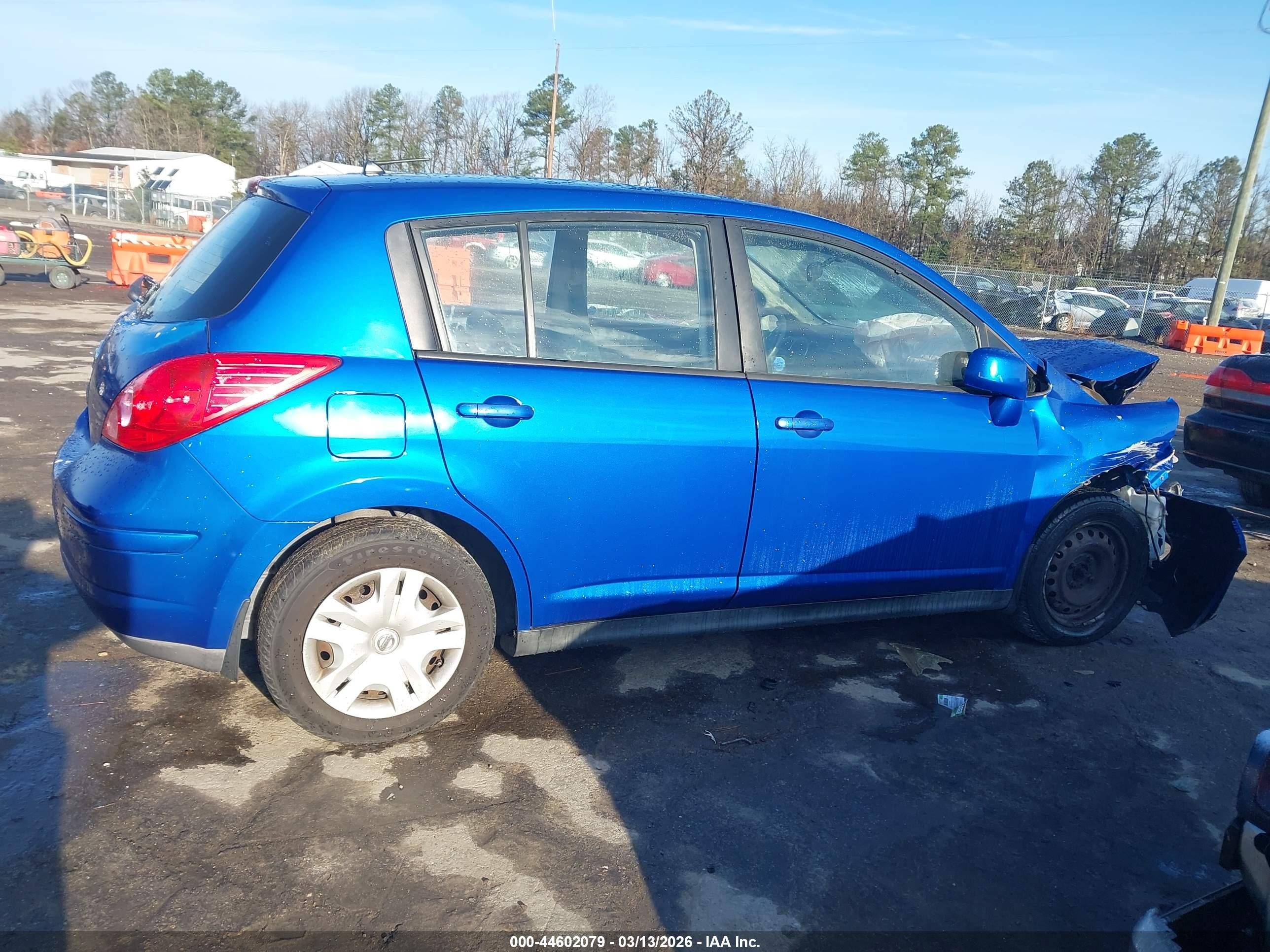2010 Nissan Versa 1.8s Blue vin: 3N1BC1CP3AL366671