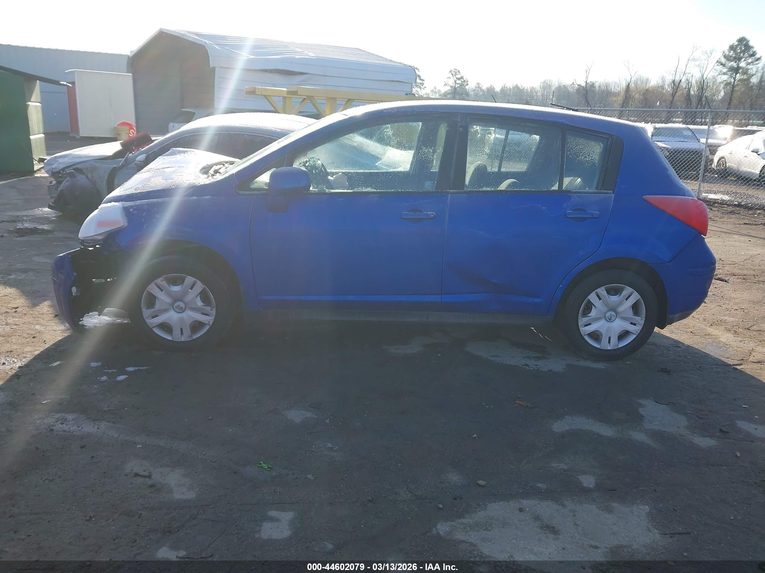 2010 Nissan Versa 1.8s Blue vin: 3N1BC1CP3AL366671