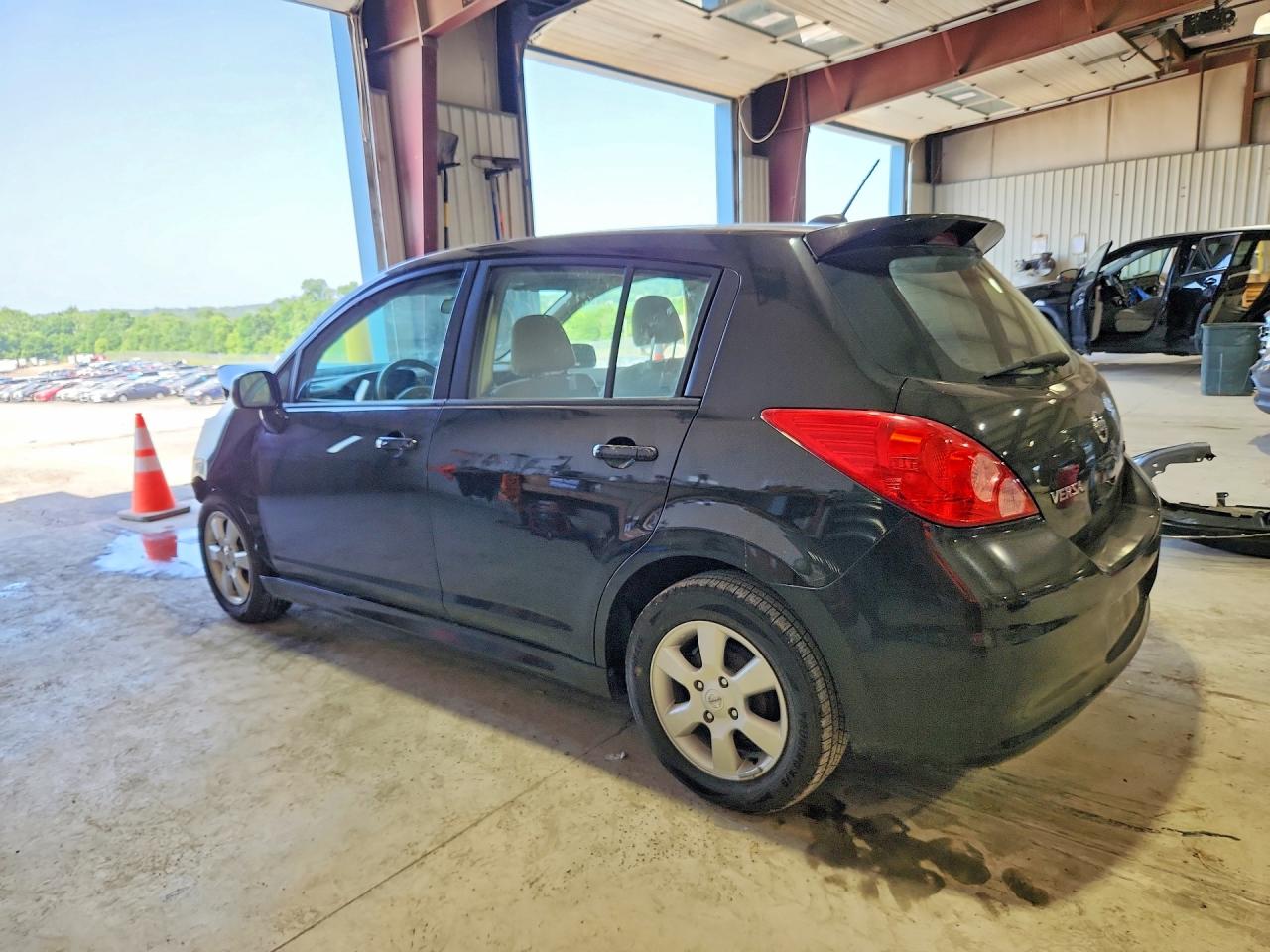2010 Nissan Versa 1.8 S Black vin: 3N1BC1CP3AL422706