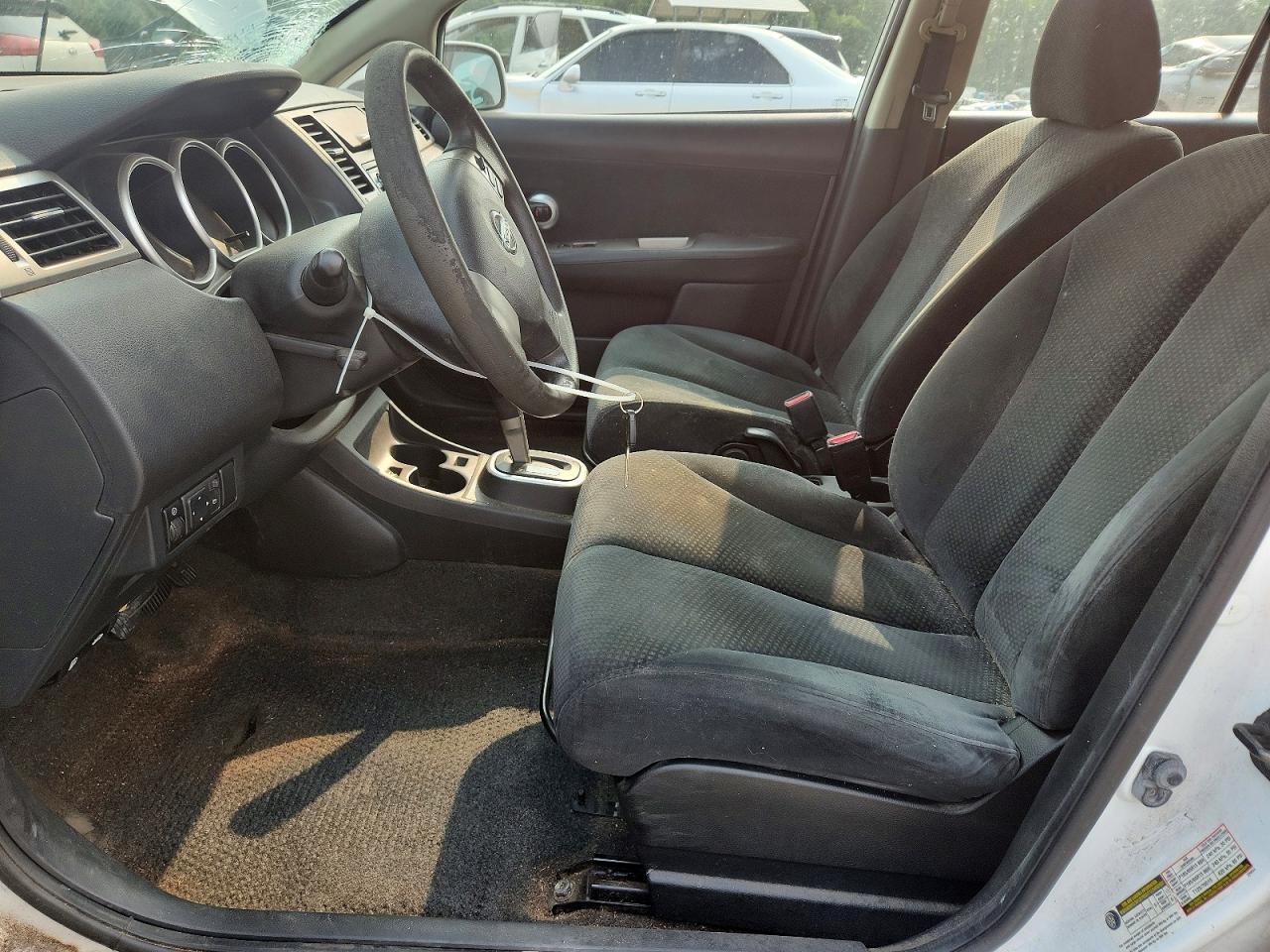2011 Nissan Versa 1.8 S White vin: 3N1BC1CP3BL362301