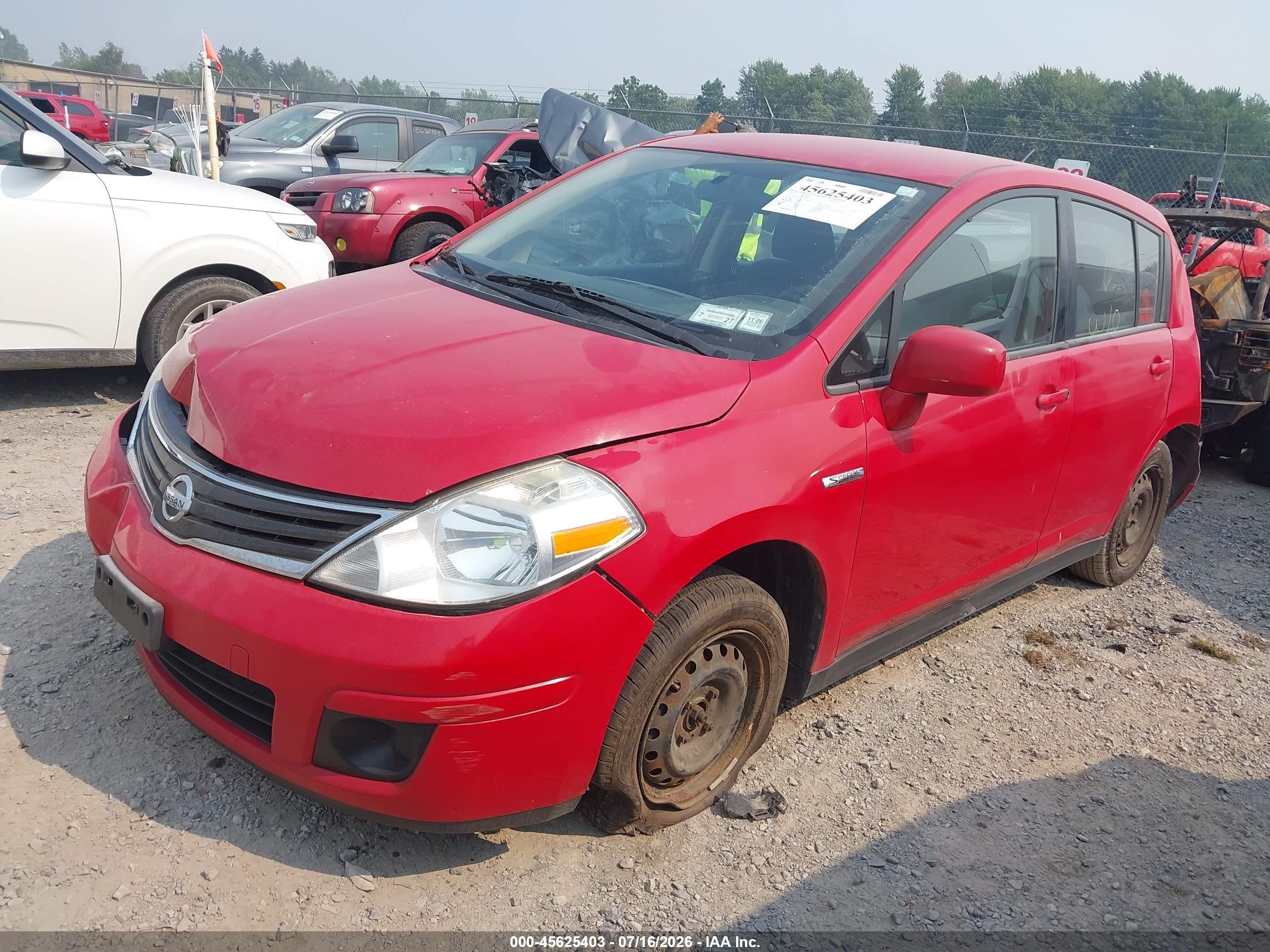 2011 Nissan Versa 1.8s Red vin: 3N1BC1CP3BL469767