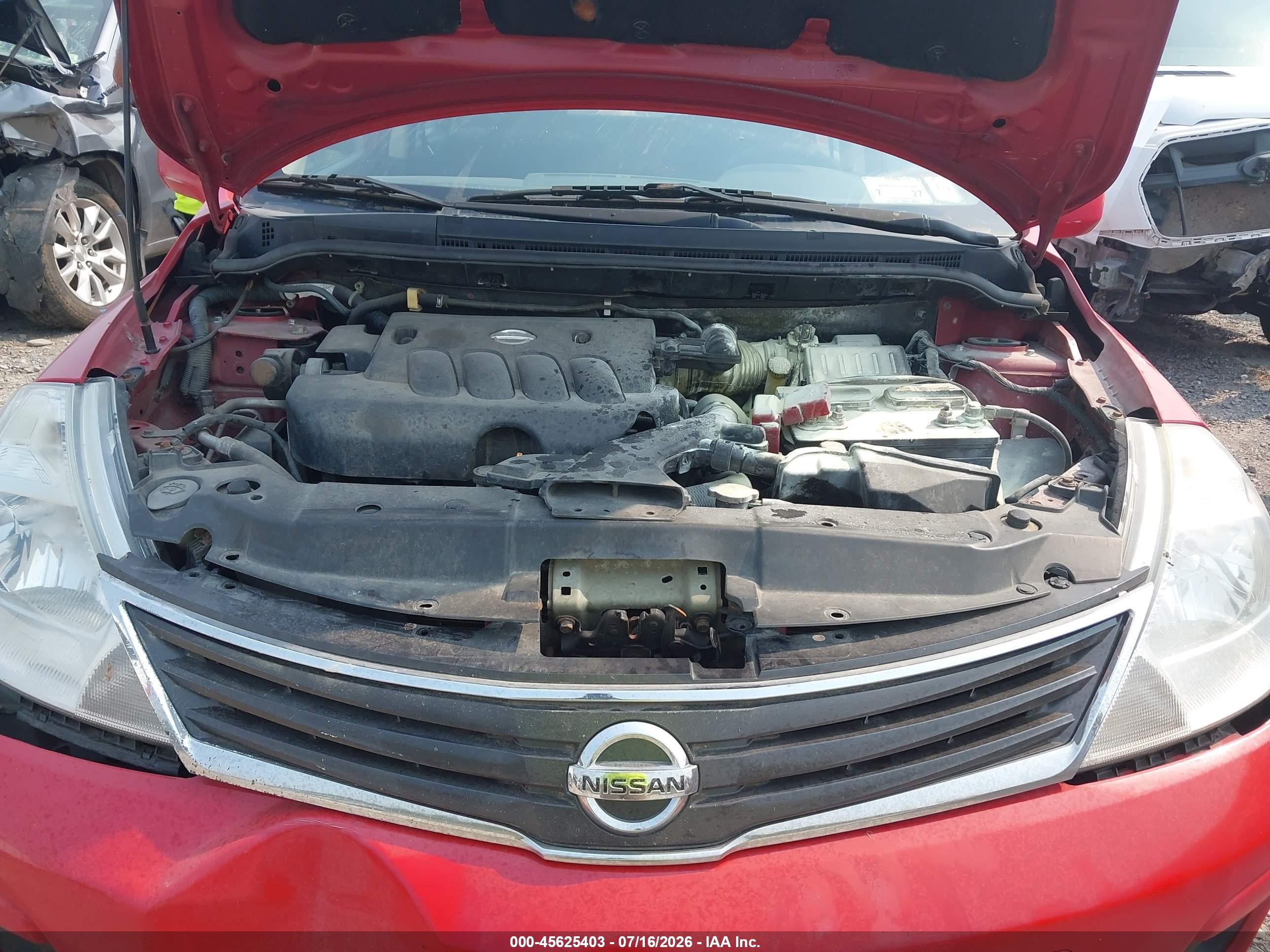 2011 Nissan Versa 1.8s Red vin: 3N1BC1CP3BL469767
