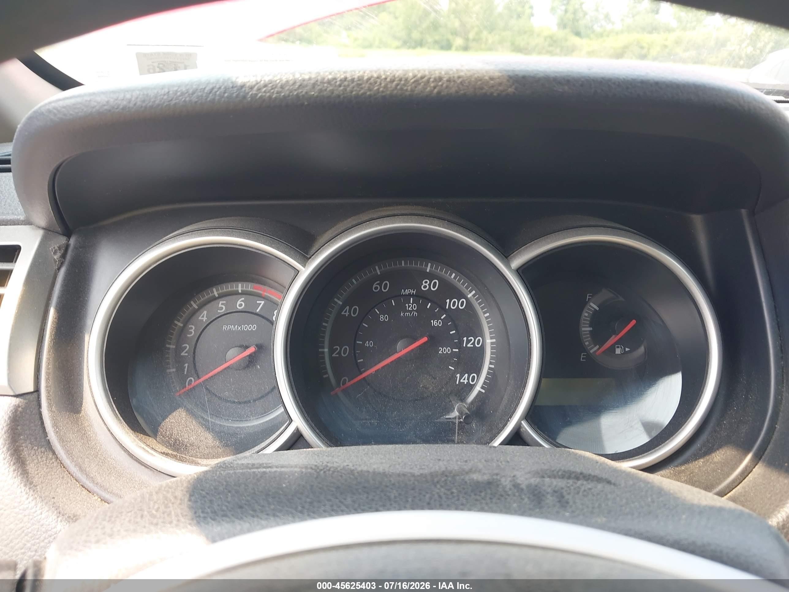 2011 Nissan Versa 1.8s Red vin: 3N1BC1CP3BL469767