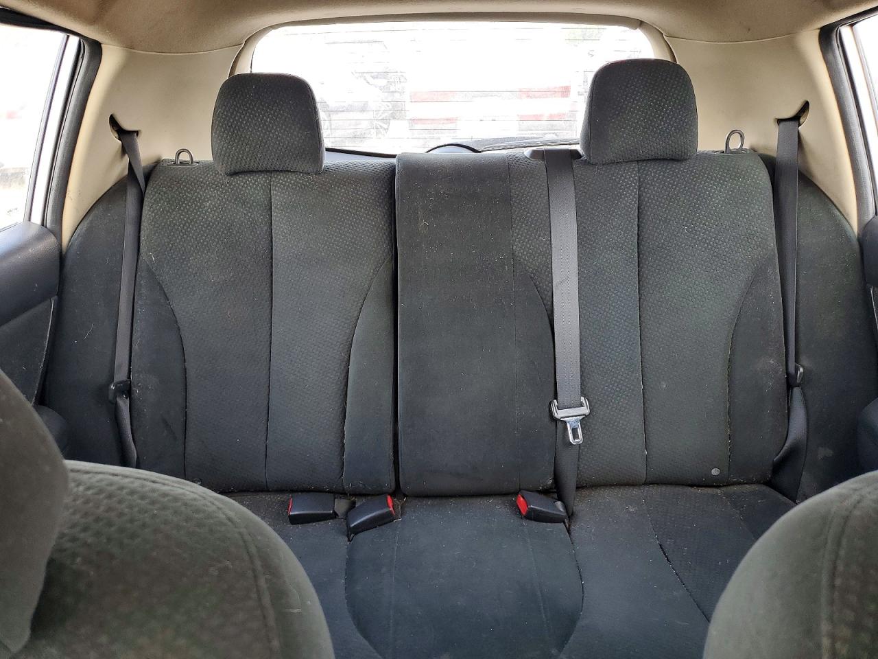2011 Nissan Versa 1.8 S Silver vin: 3N1BC1CP3BL489940