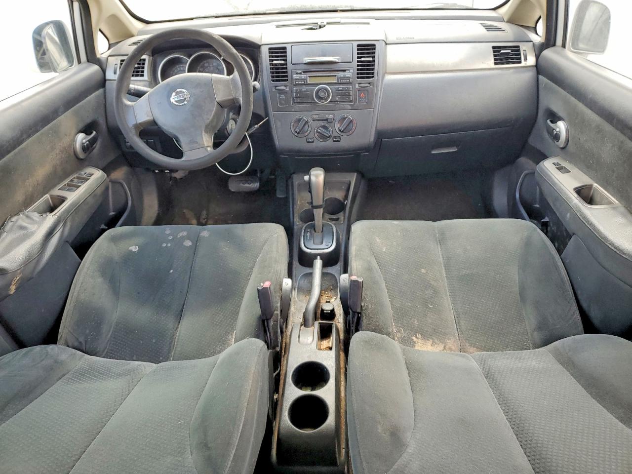 2011 Nissan Versa 1.8 S Silver vin: 3N1BC1CP3BL489940