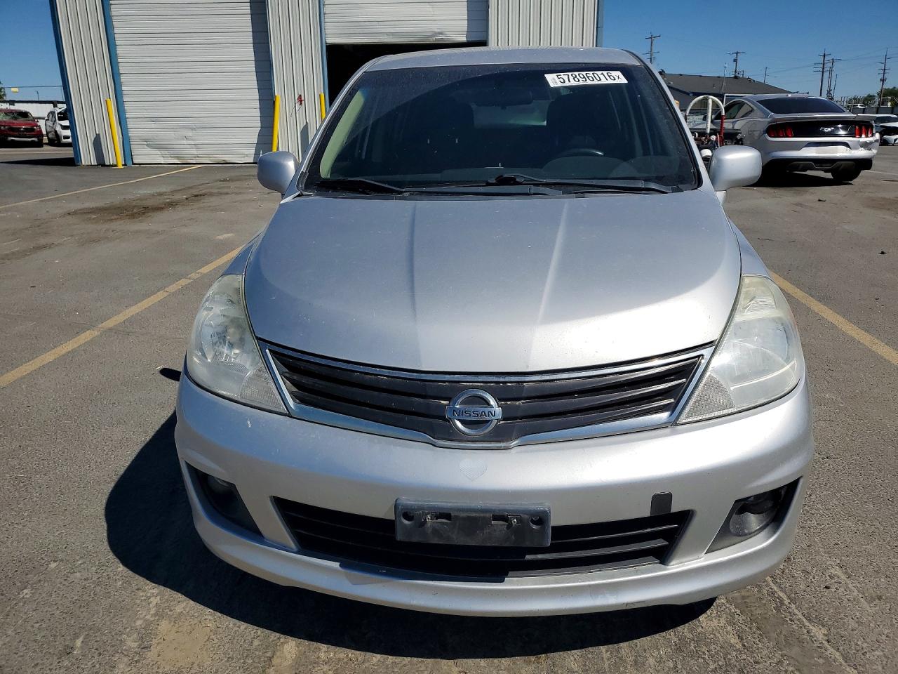 2011 Nissan Versa 1.8 S Silver vin: 3N1BC1CP3BL490229