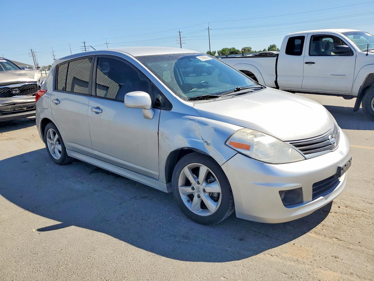 2011 Nissan Versa 1.8 S Silver vin: 3N1BC1CP3BL490229