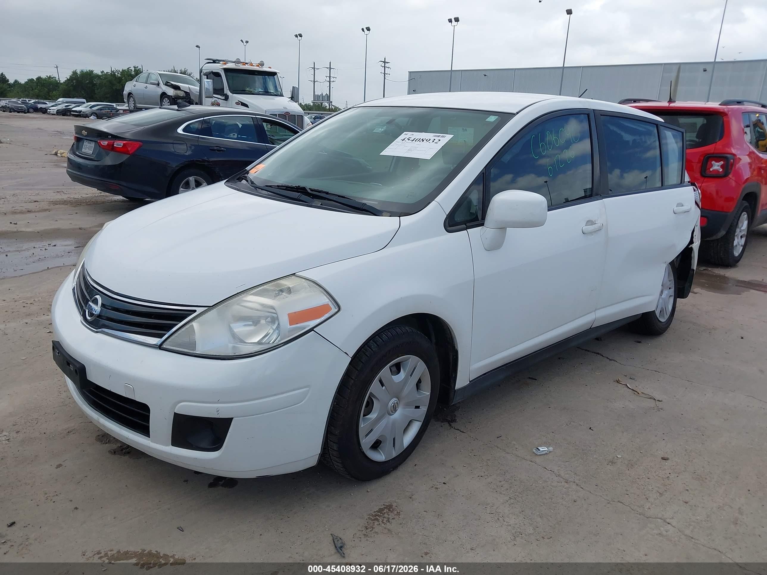 2011 Nissan Versa 1.8s White vin: 3N1BC1CP3BL515565