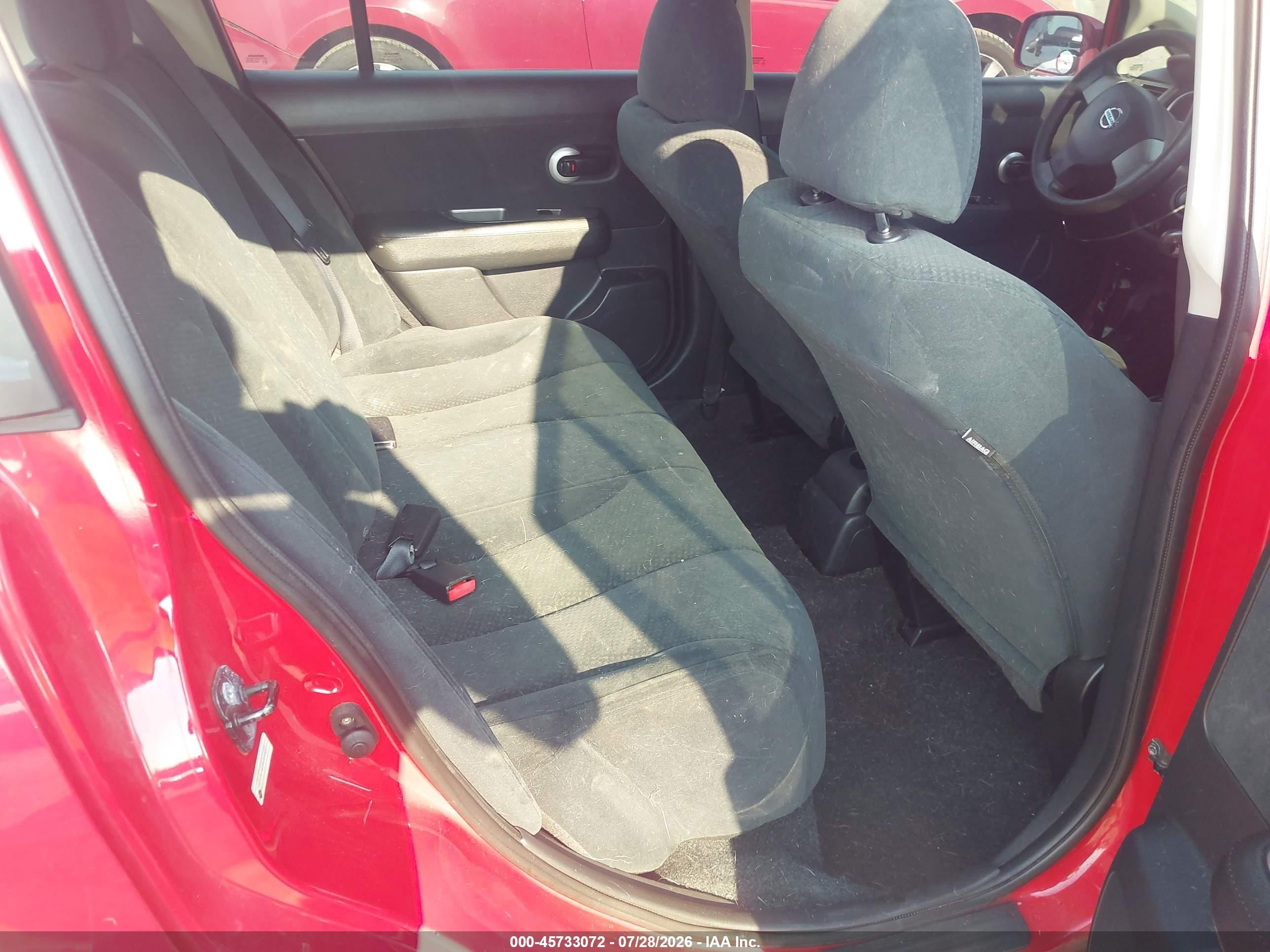 2012 Nissan Versa 1.8 S Красный vin: 3N1BC1CP3CK208808