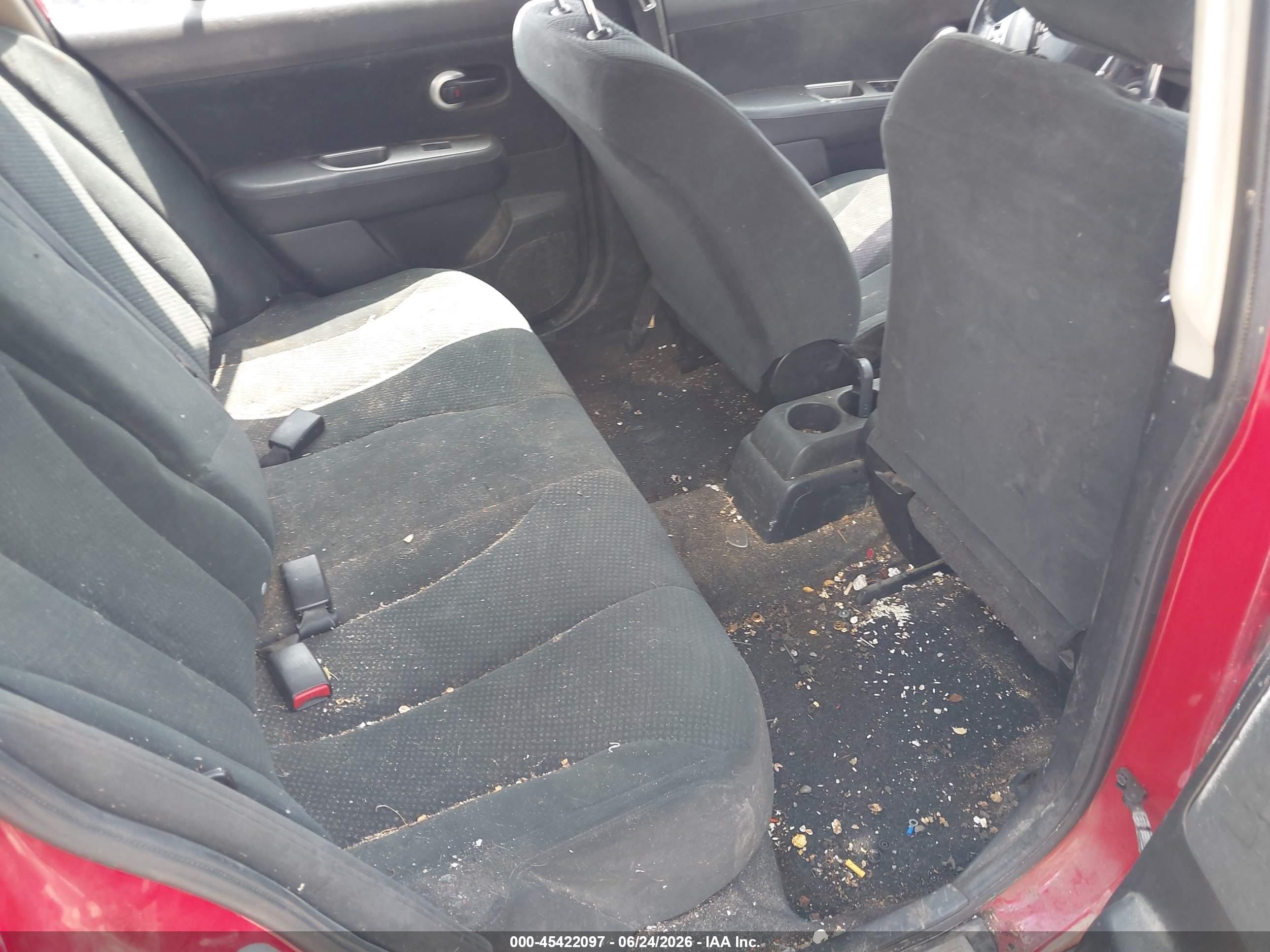 2012 Nissan Versa 1.8 S Red vin: 3N1BC1CP3CK215645