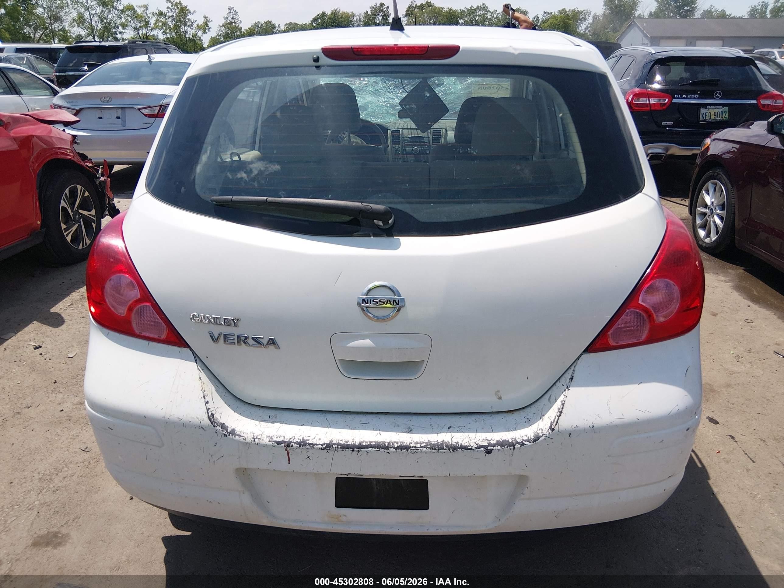 2012 Nissan Versa 1.8 S White vin: 3N1BC1CP3CK233479
