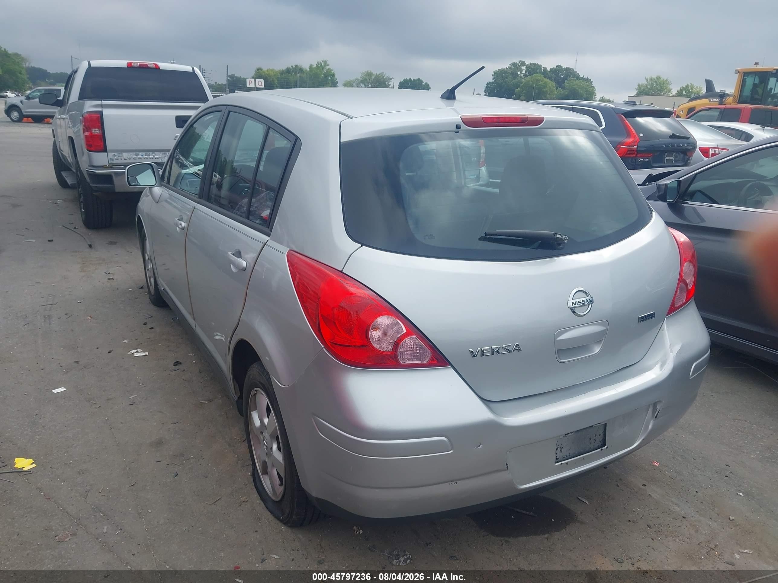 2012 Nissan Versa 1.8 S Серебряный vin: 3N1BC1CP3CK247205
