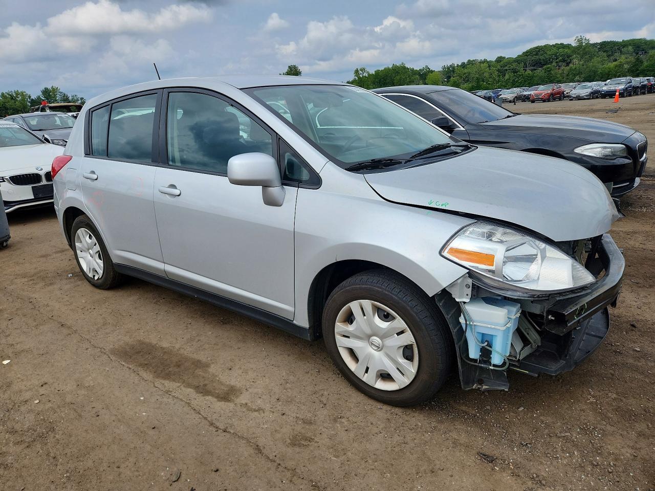 2012 Nissan Versa 1.8 S Silver vin: 3N1BC1CP3CK803108