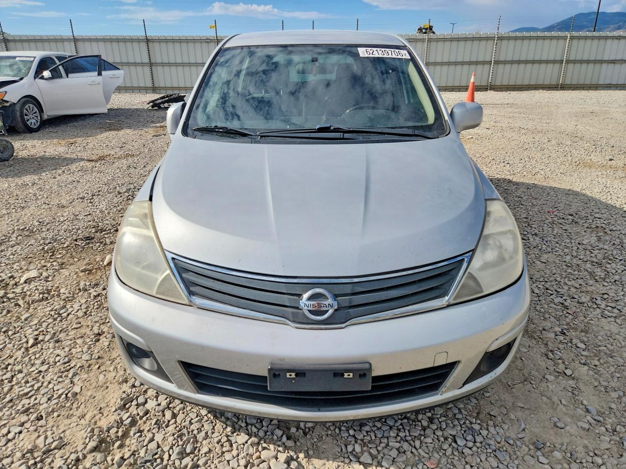 2012 Nissan Versa 1.8 S Silver vin: 3N1BC1CP3CK803335