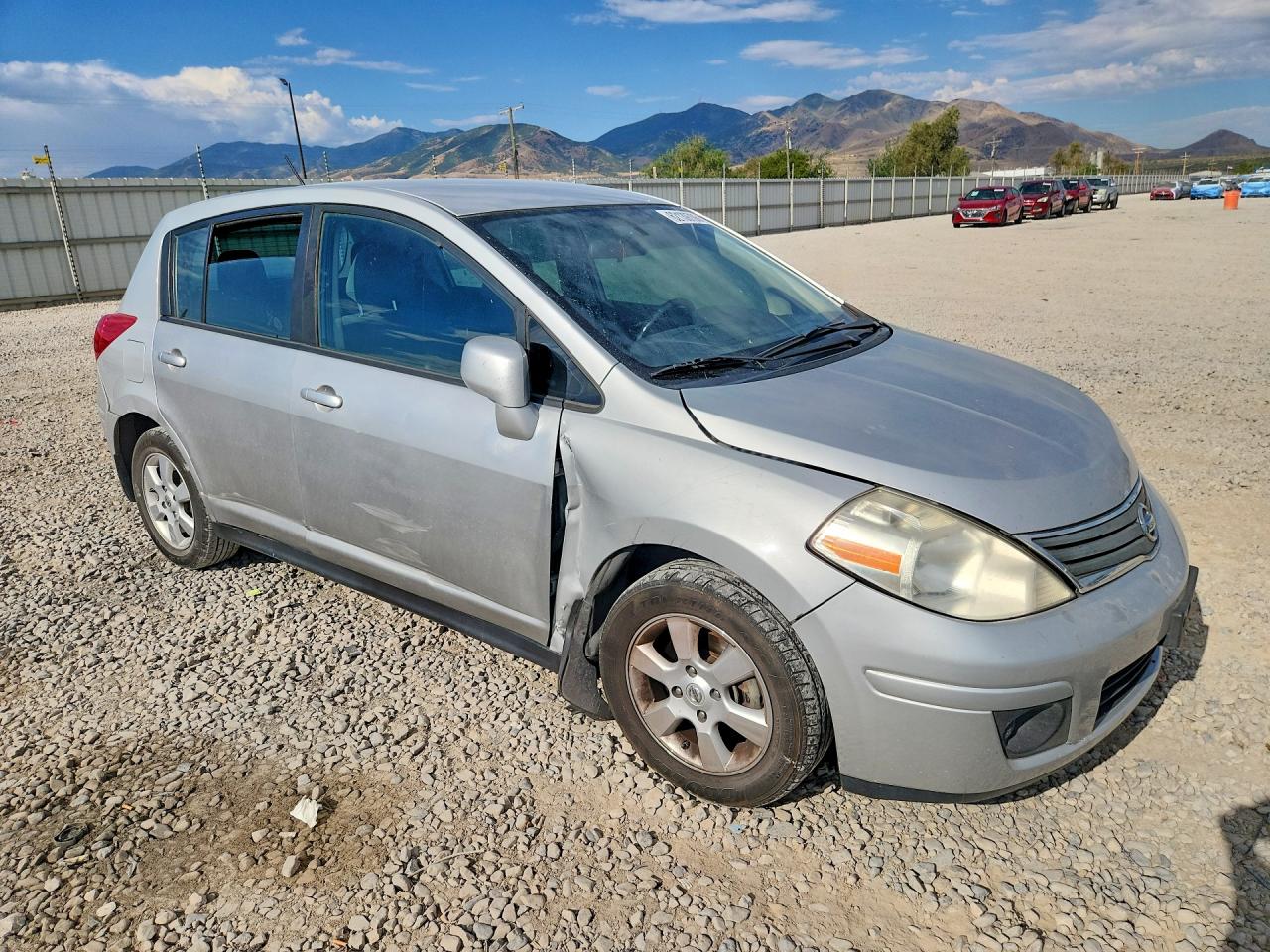 2012 Nissan Versa 1.8 S Silver vin: 3N1BC1CP3CK803335