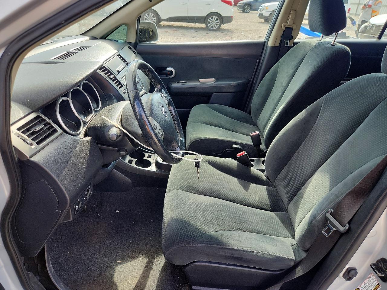 2012 Nissan Versa 1.8 S Silver vin: 3N1BC1CP3CK803335