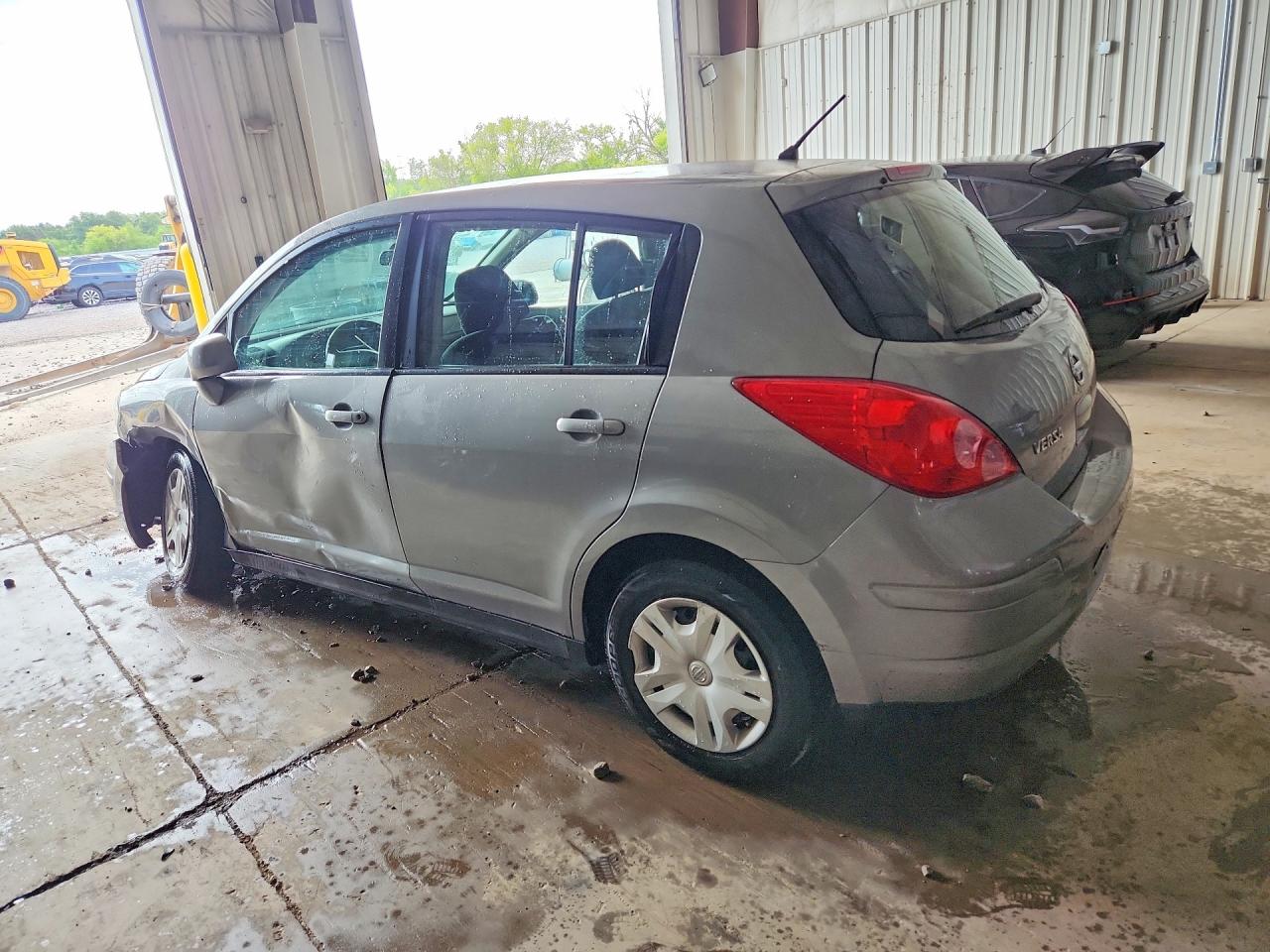 2012 Nissan Versa S/sl Silver vin: 3N1BC1CP3CK808583
