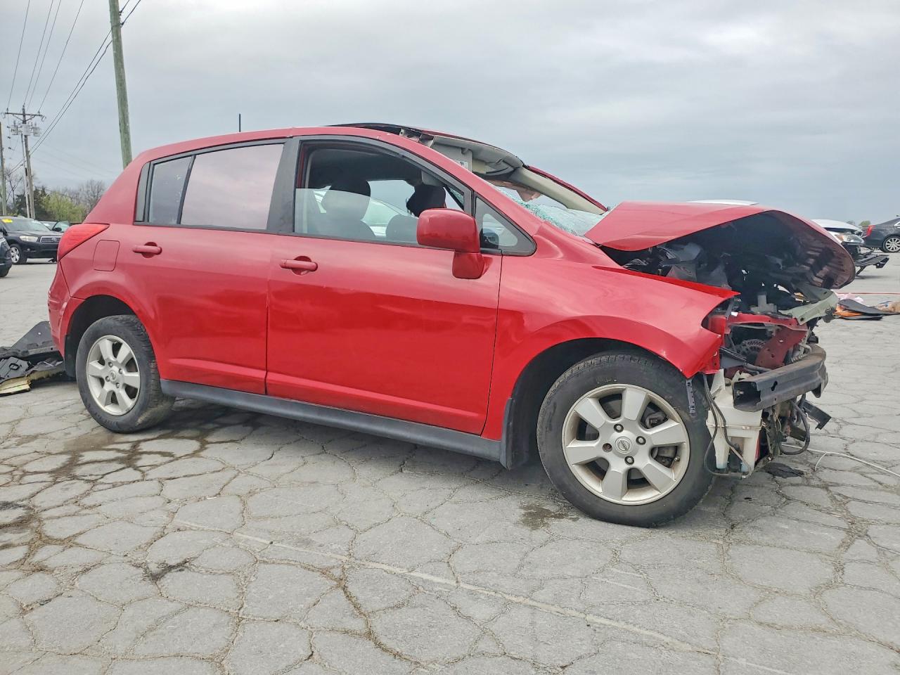 2012 Nissan Versa 1.8 S Red vin: 3N1BC1CP3CK814903