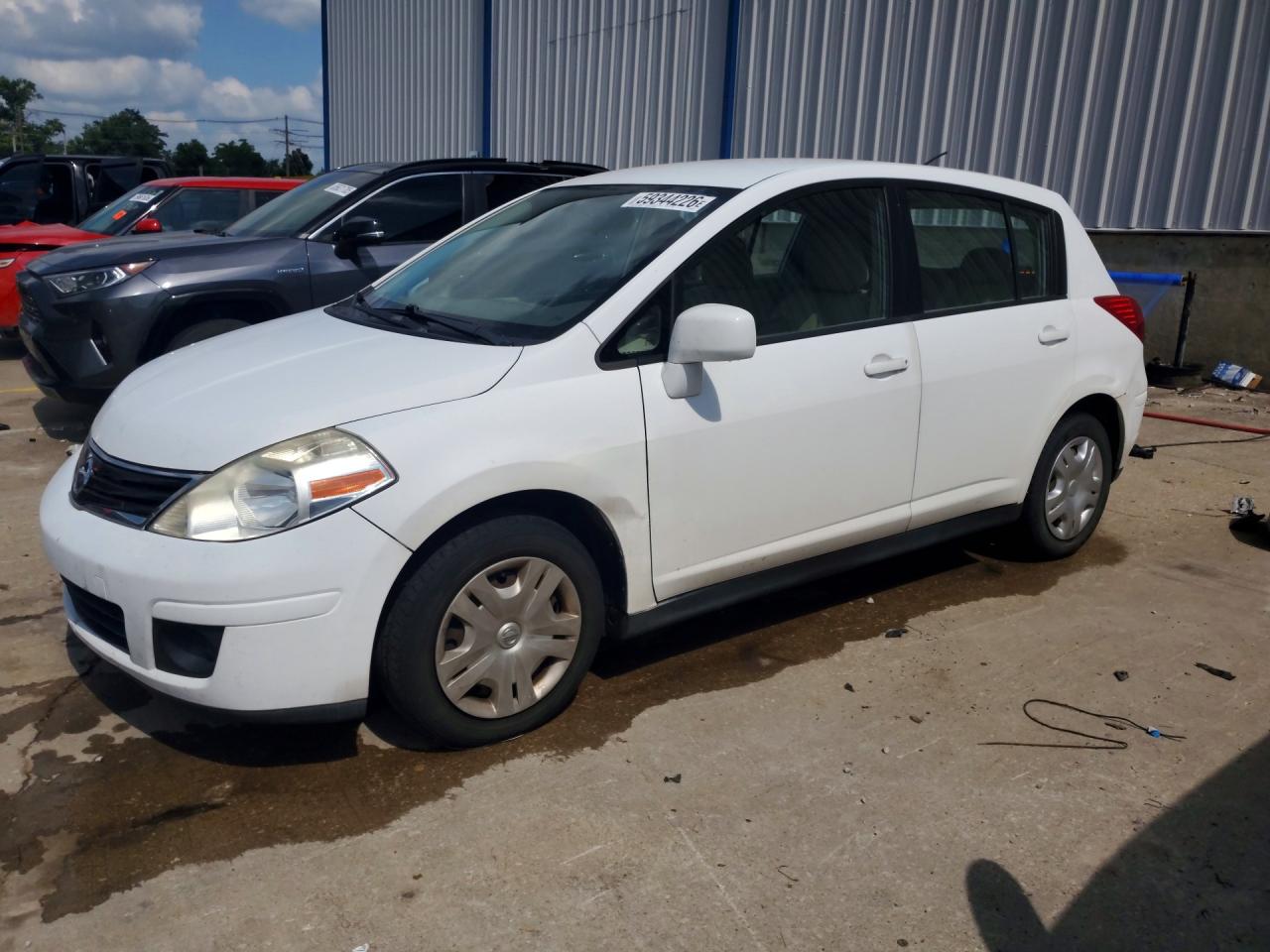 2010 Nissan Versa S White vin: 3N1BC1CP4AL353928