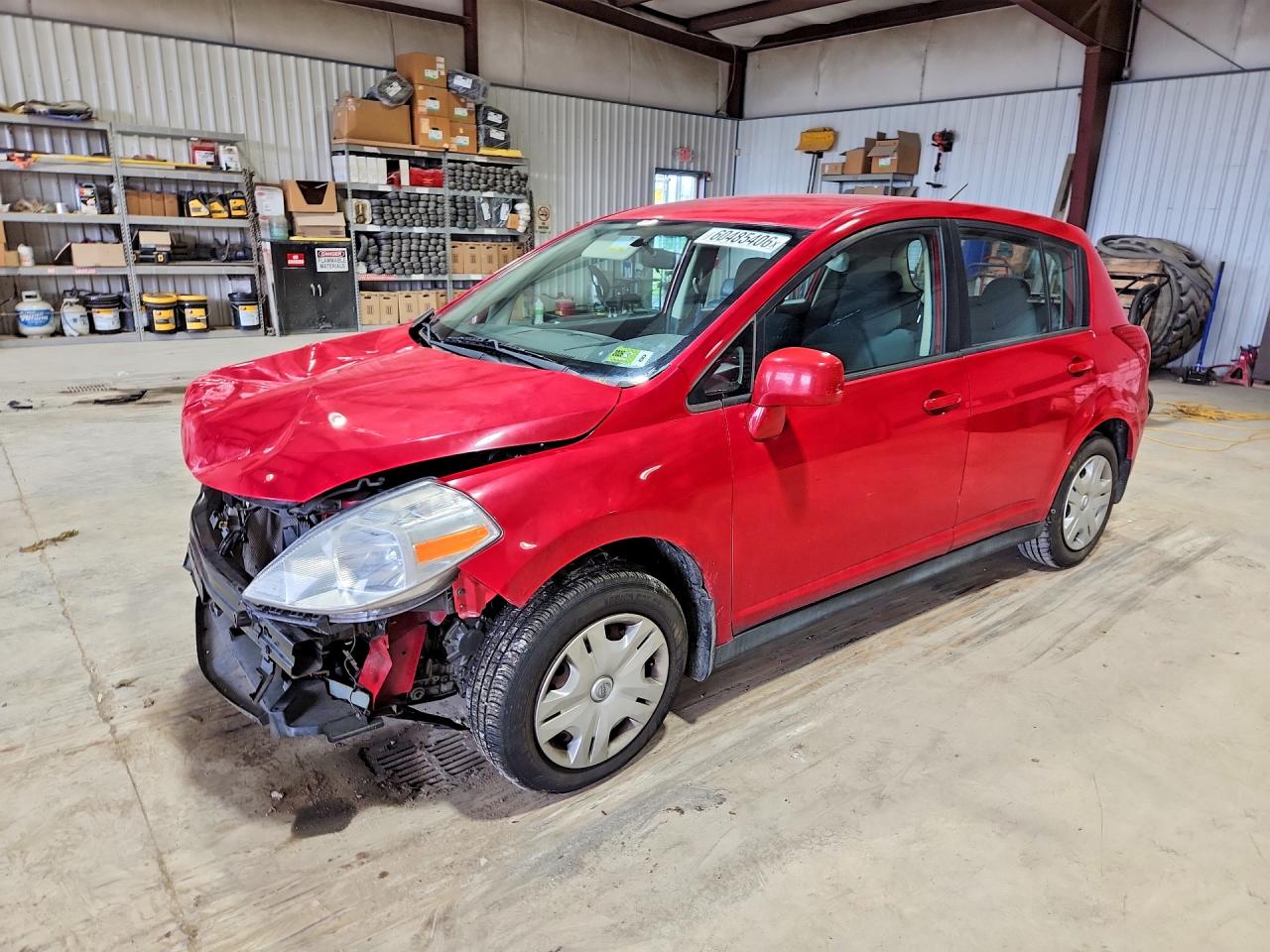 2010 Nissan Versa 1.8 S Red vin: 3N1BC1CP4AL376593