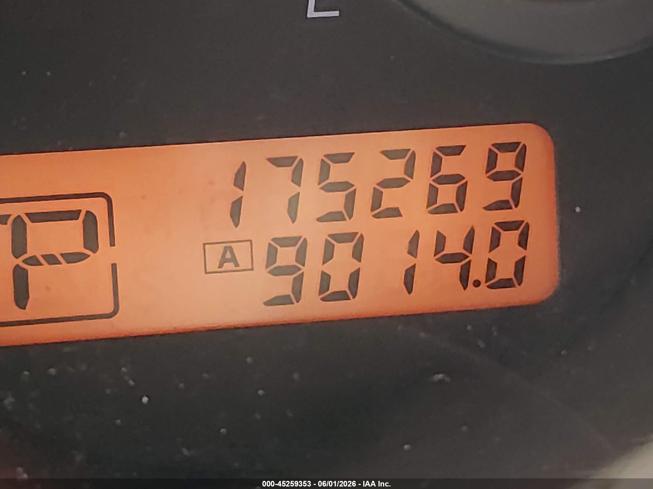 2010 Nissan Versa 1.8s White vin: 3N1BC1CP4AL376870