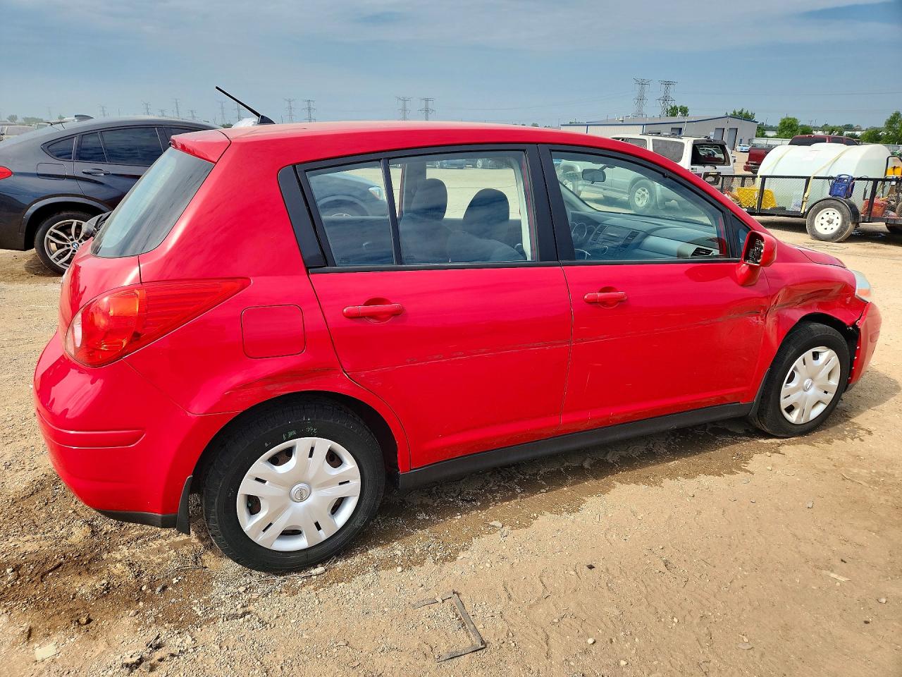 2010 Nissan Versa 1.8 S Красный vin: 3N1BC1CP4AL386296