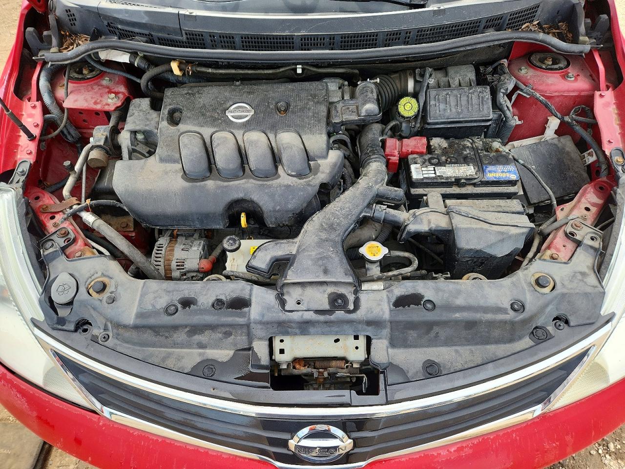 2010 Nissan Versa 1.8 S Красный vin: 3N1BC1CP4AL386296