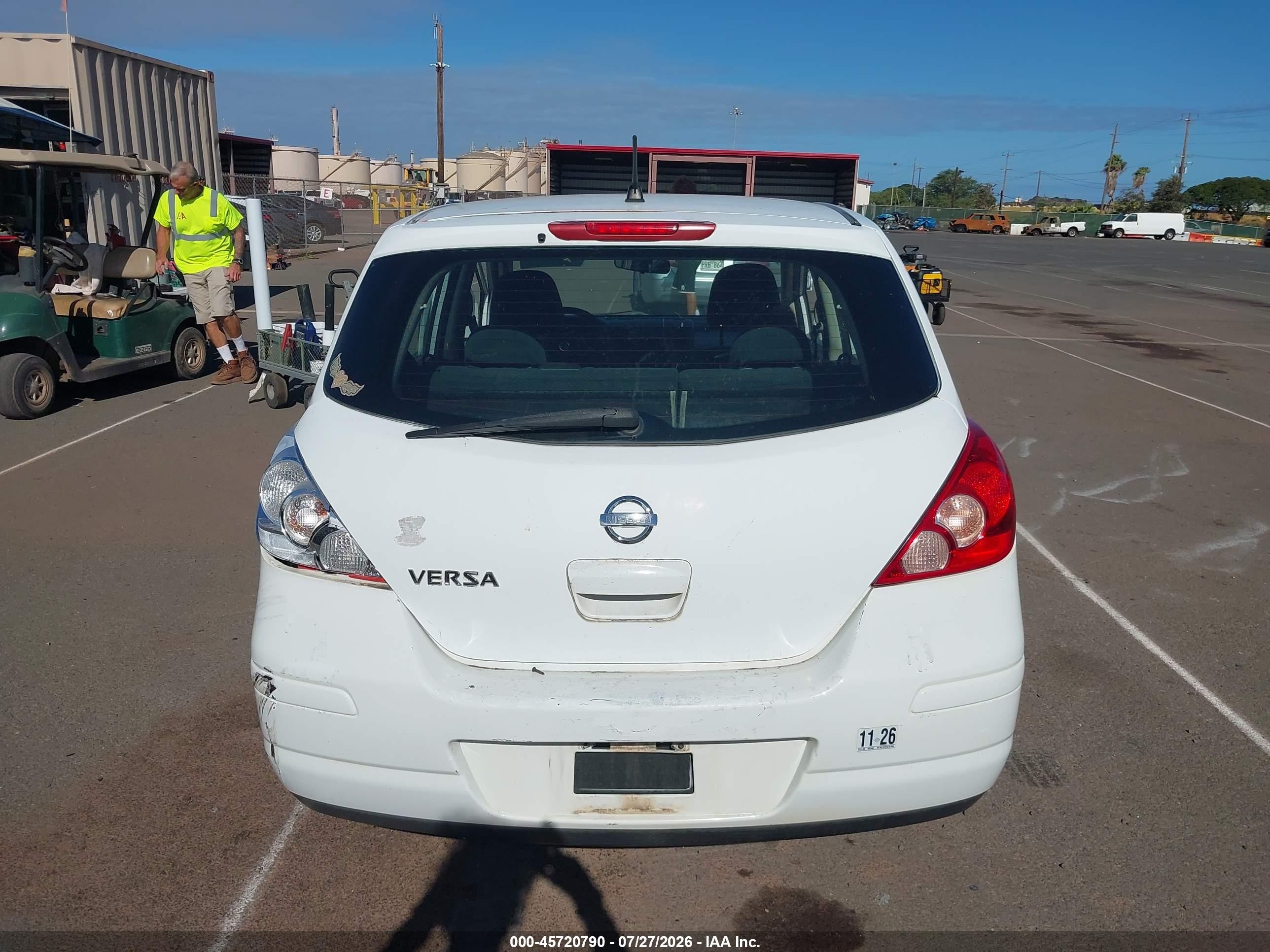 2010 Nissan Versa 1.8s White vin: 3N1BC1CP4AL387965