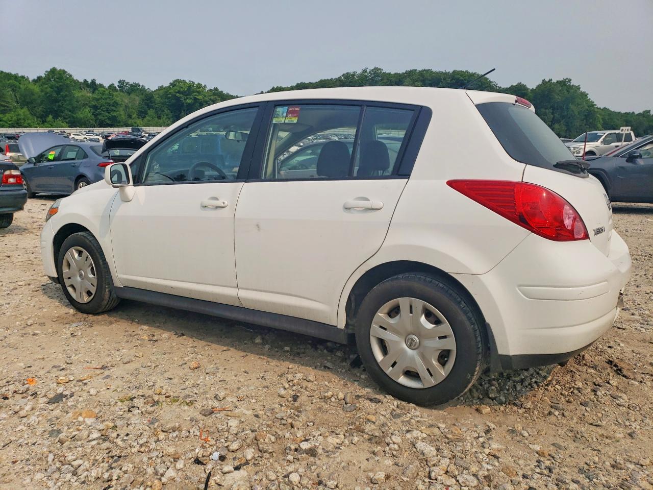 2010 Nissan Versa S Белый vin: 3N1BC1CP4AL399565