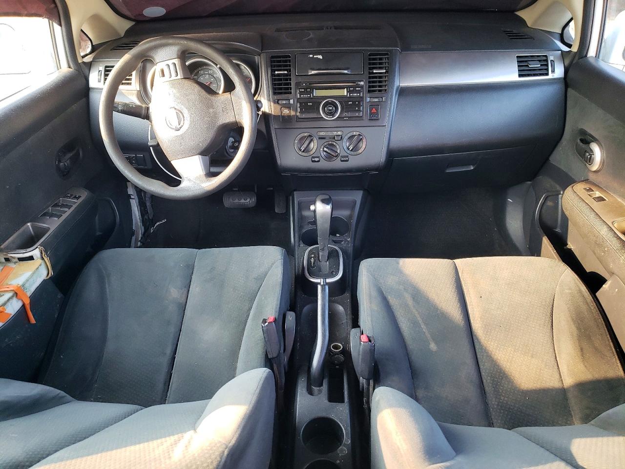 2010 Nissan Versa 1.8 S White vin: 3N1BC1CP4AL414467