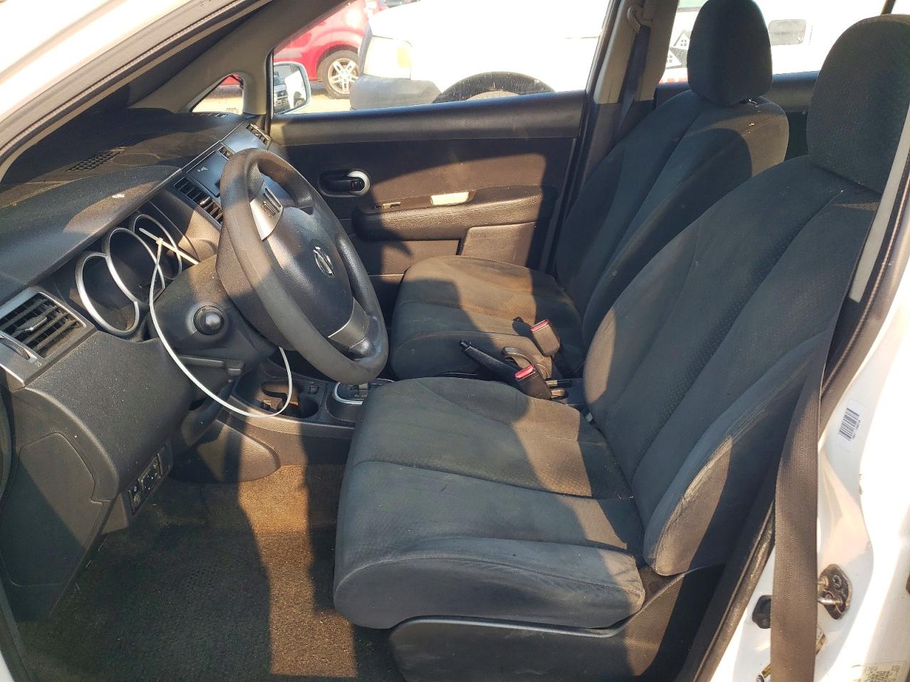2010 Nissan Versa 1.8 S White vin: 3N1BC1CP4AL414467
