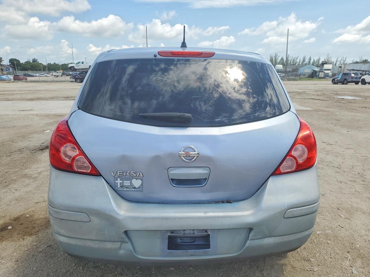 2010 Nissan Versa 1.8 S Blue vin: 3N1BC1CP4AL418115
