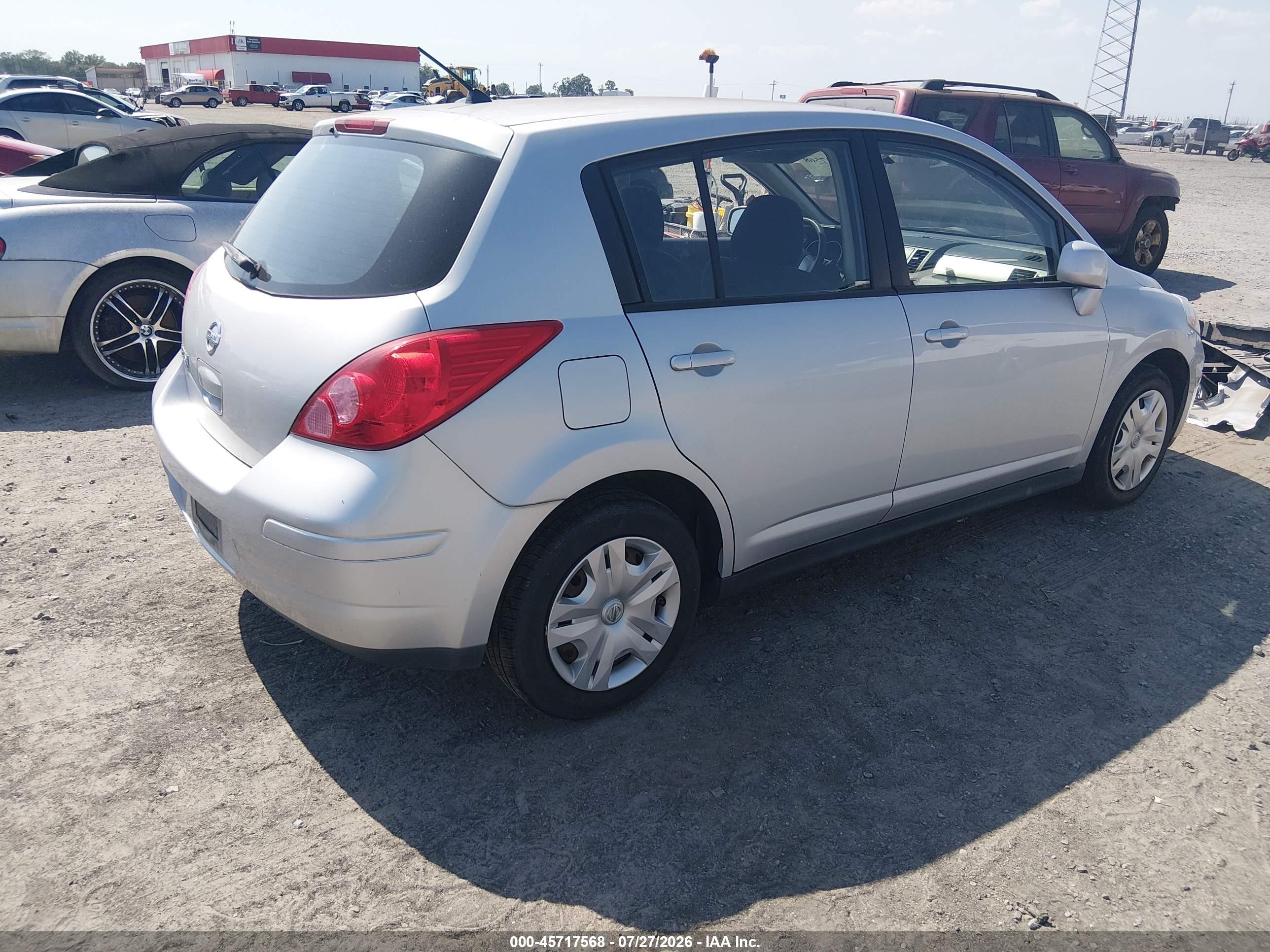 2010 Nissan Versa 1.8s Silver vin: 3N1BC1CP4AL433097