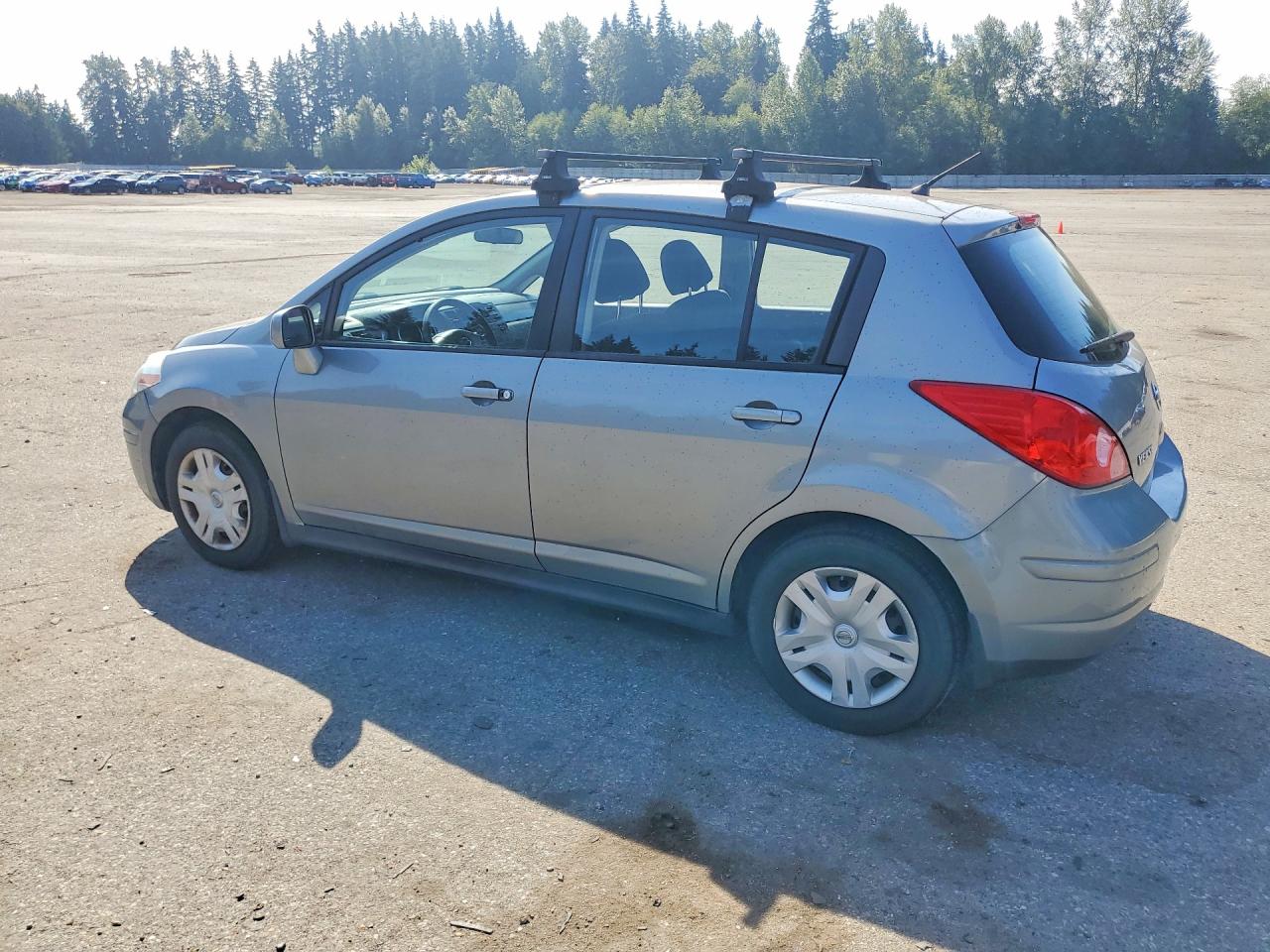 2010 Nissan Versa 1.8 S Silver vin: 3N1BC1CP4AL462115