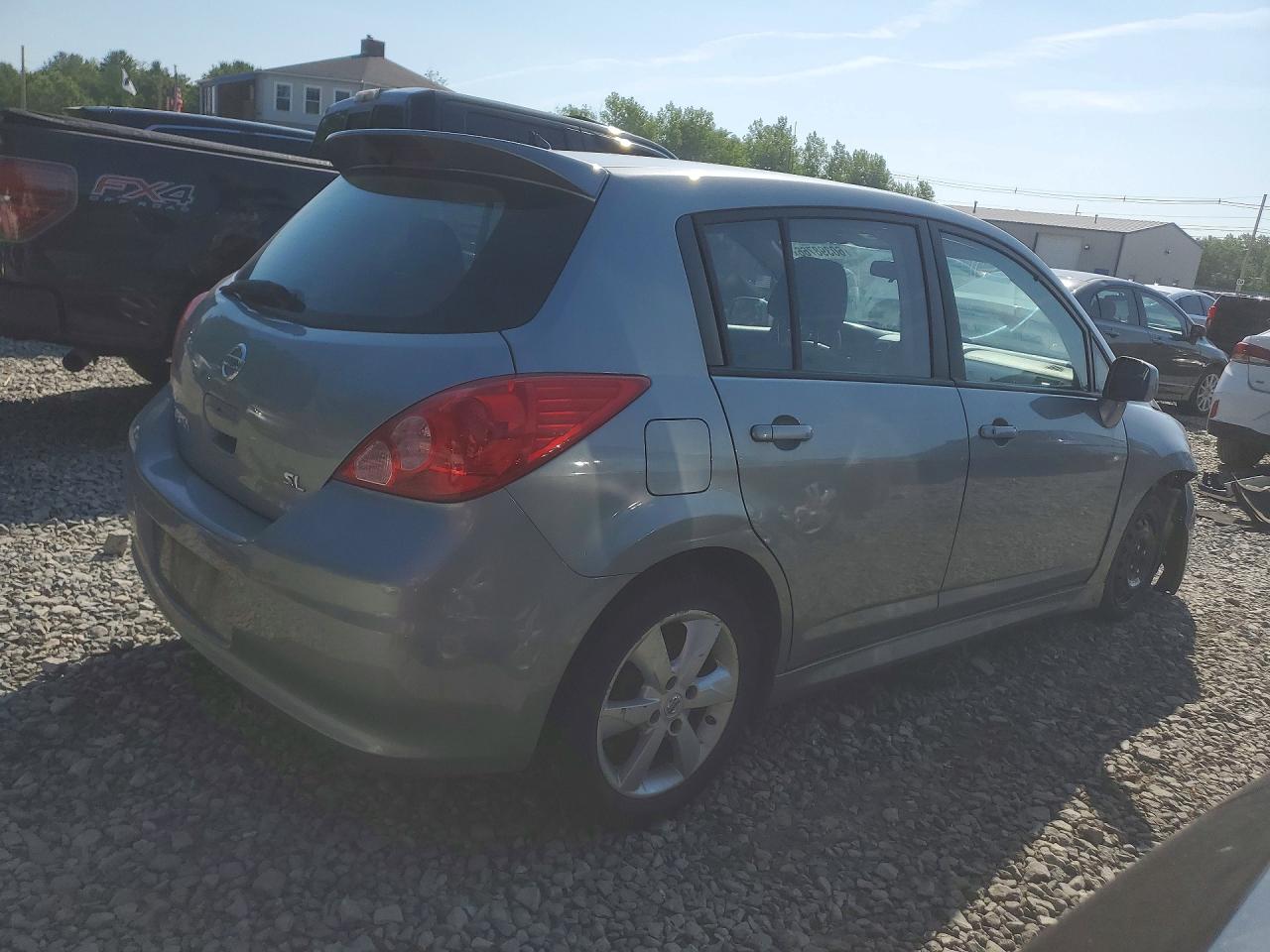 2011 Nissan Versa 1.8 S Серый vin: 3N1BC1CP4BL389734