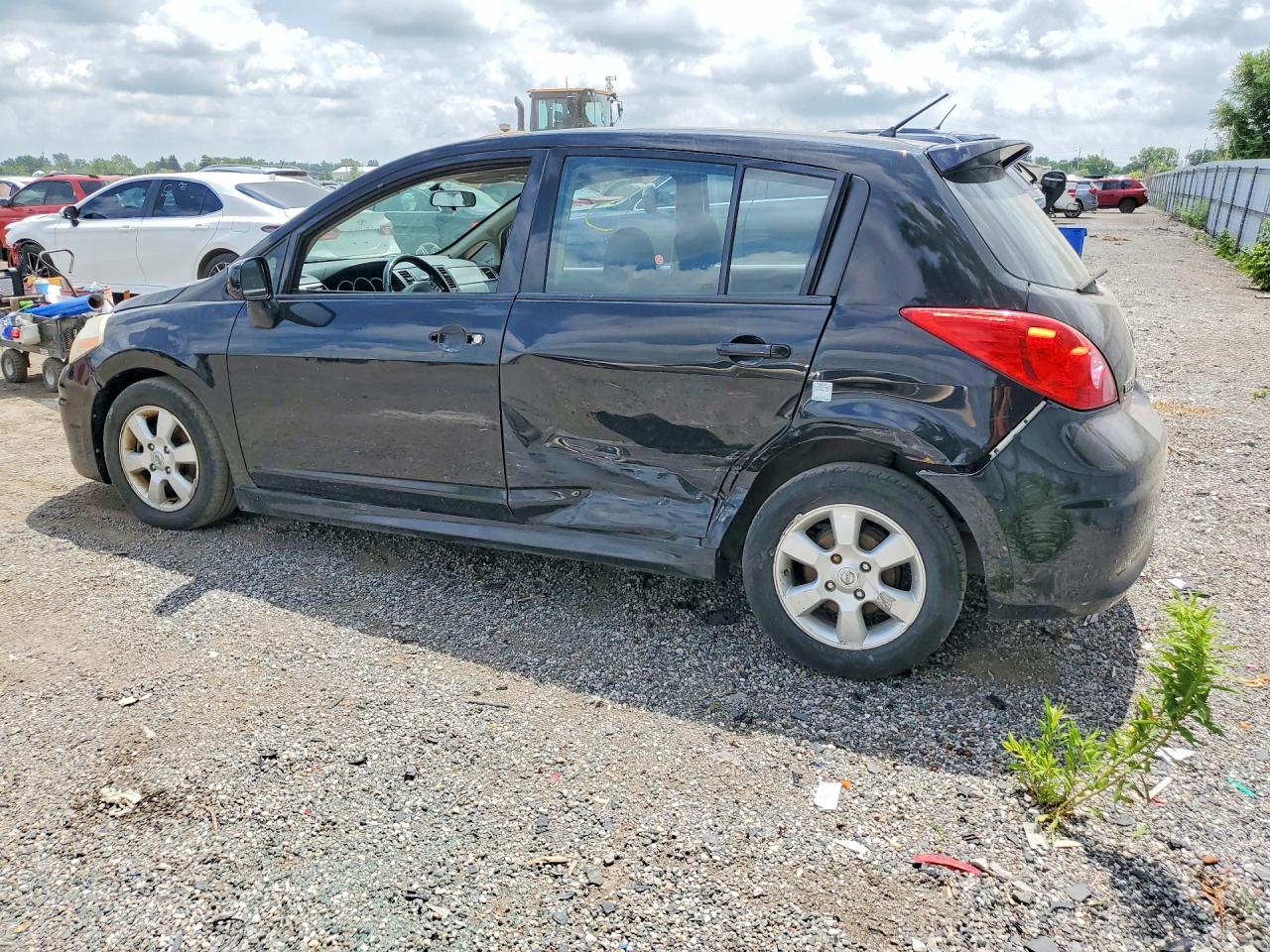 2011 Nissan Versa 1.8 S Черный vin: 3N1BC1CP4BL406662