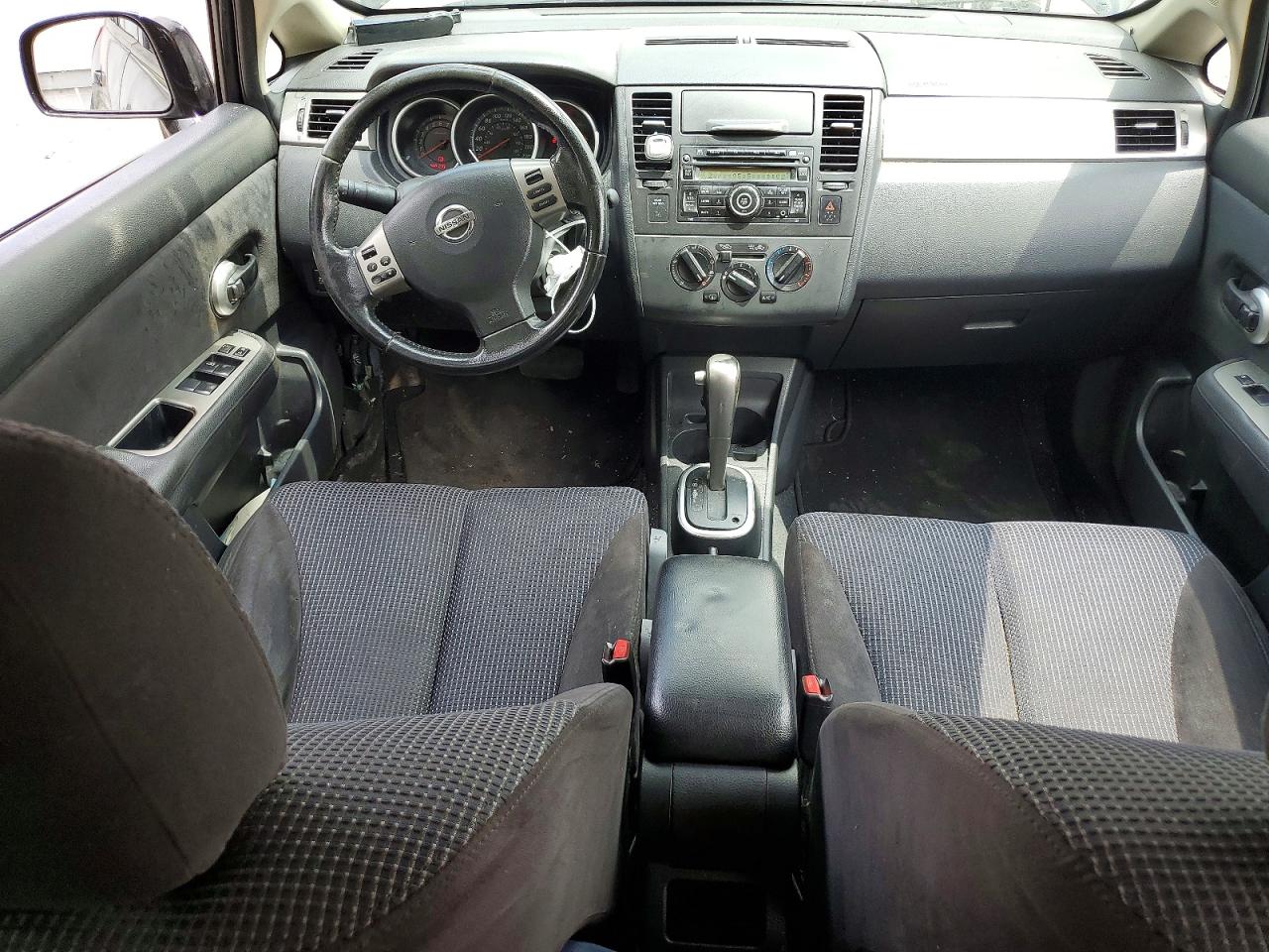 2011 Nissan Versa 1.8 S Черный vin: 3N1BC1CP4BL406662