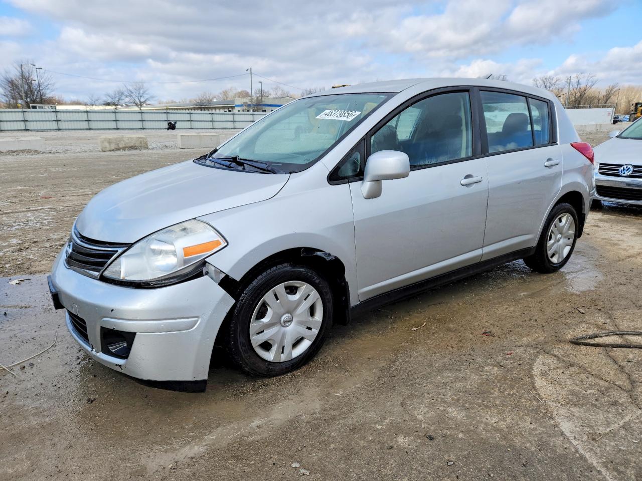2011 Nissan Versa 1.8 S Silver vin: 3N1BC1CP4BL434462