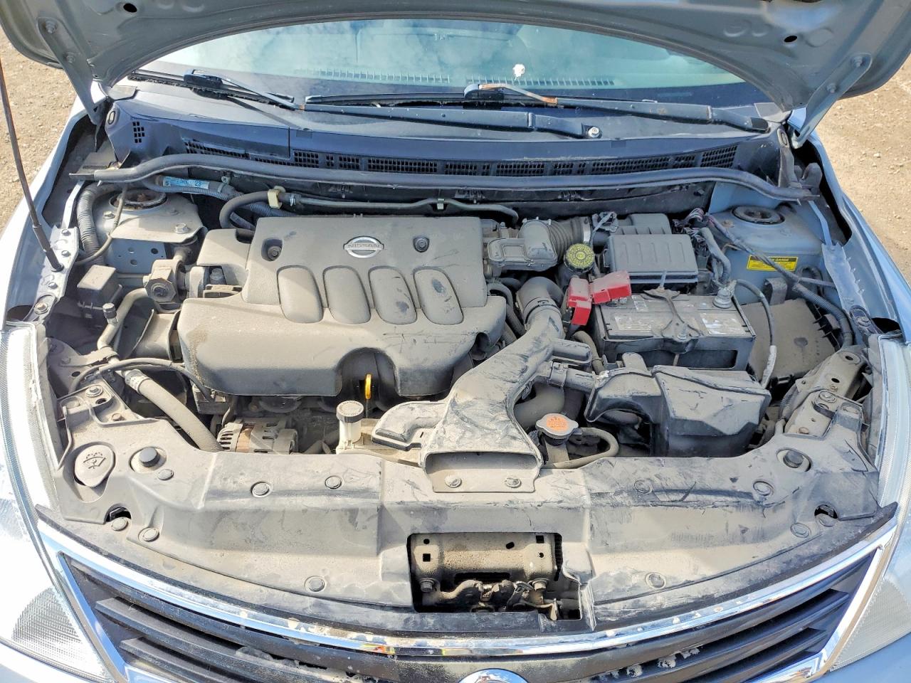 2011 Nissan Versa 1.8 S Silver vin: 3N1BC1CP4BL477246