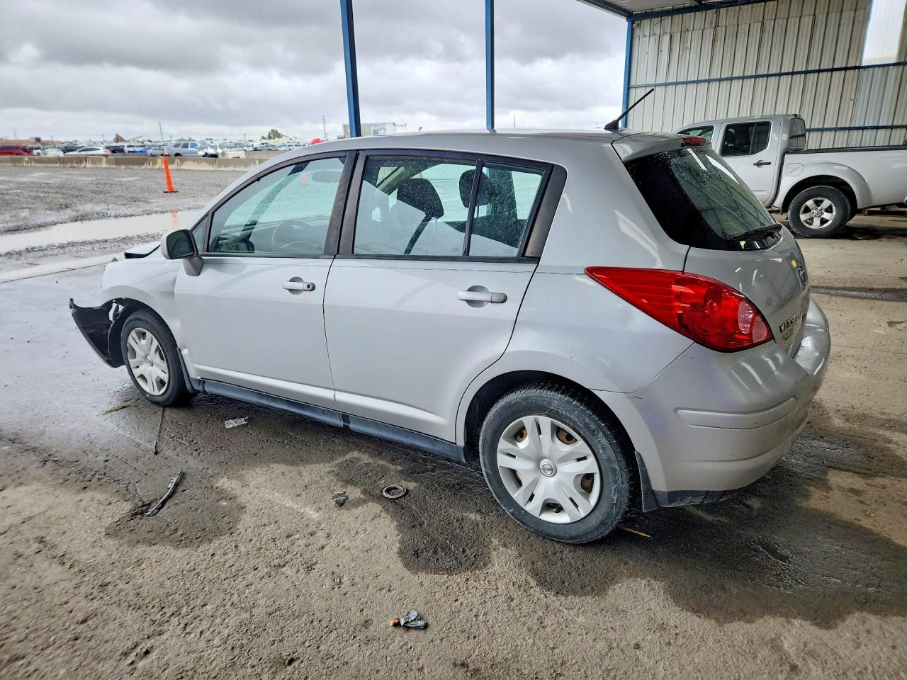 2011 Nissan Versa 1.8 S Silver vin: 3N1BC1CP4BL499599