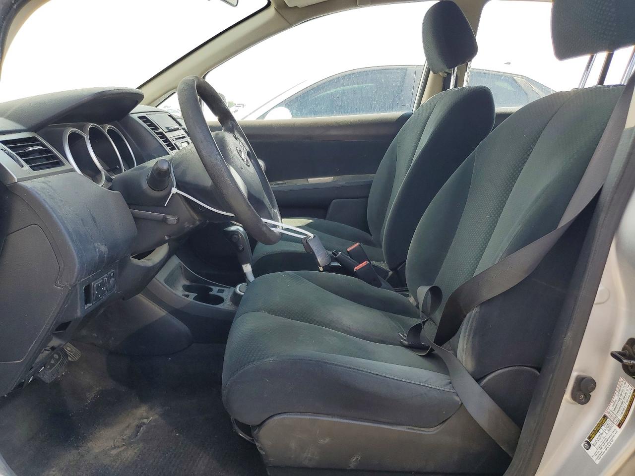 2011 Nissan Versa 1.8 S Silver vin: 3N1BC1CP4BL499599