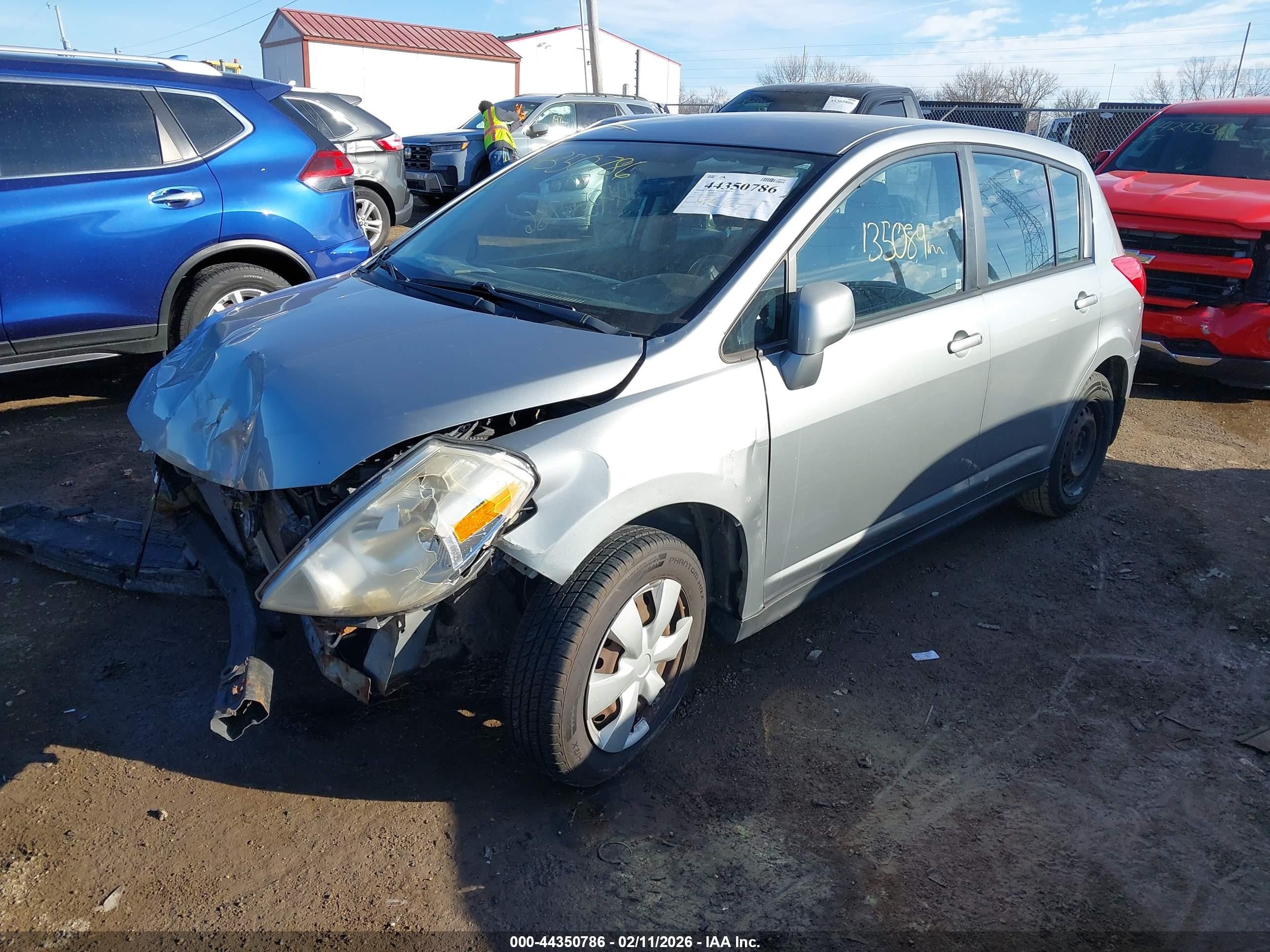 2011 Nissan Versa 1.8s Silver vin: 3N1BC1CP4BL512576