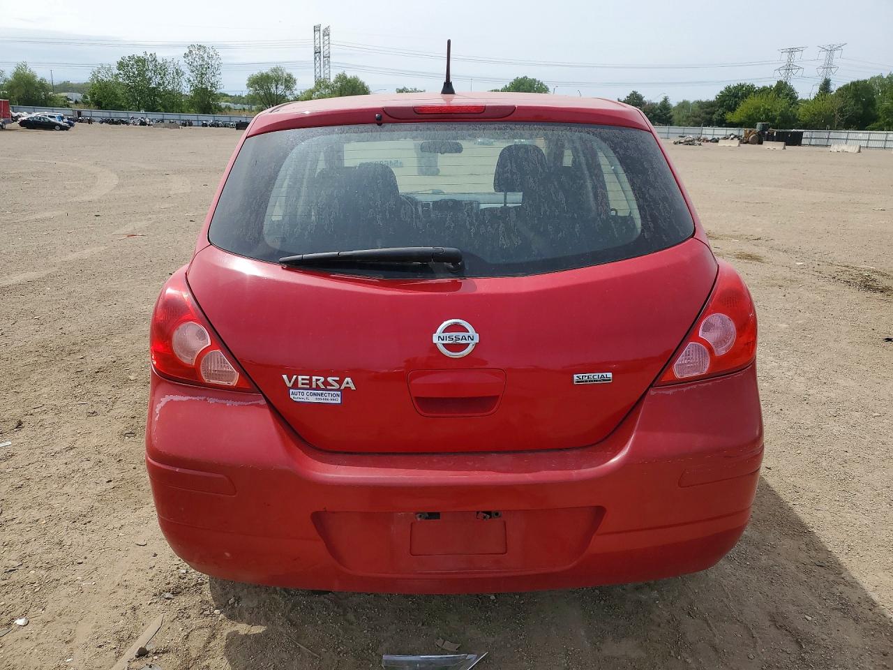 2012 Nissan Versa 1.8 S Red vin: 3N1BC1CP4CK203732