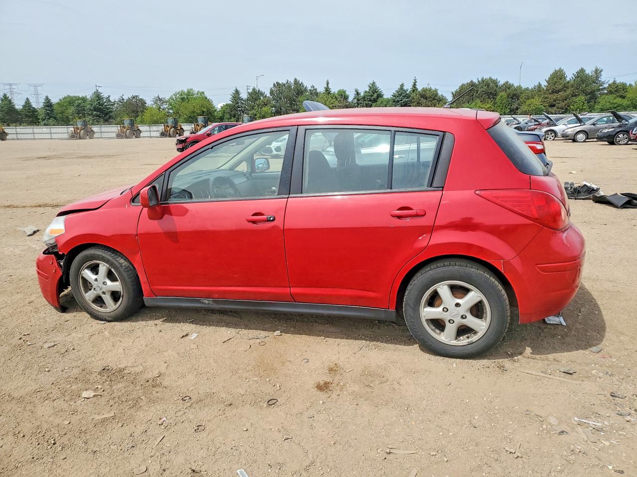 2012 Nissan Versa 1.8 S Red vin: 3N1BC1CP4CK203732