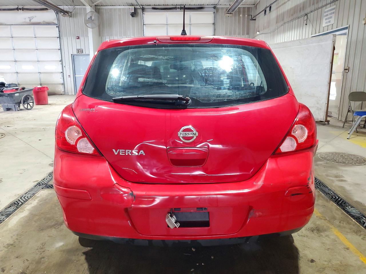 2012 Nissan Versa 1.8 S Red vin: 3N1BC1CP4CK236472