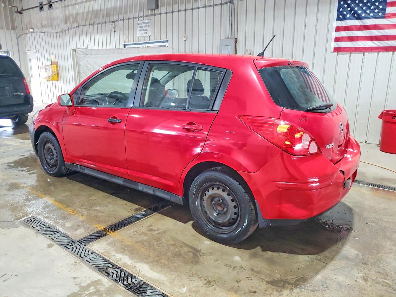 2012 Nissan Versa 1.8 S Red vin: 3N1BC1CP4CK236472